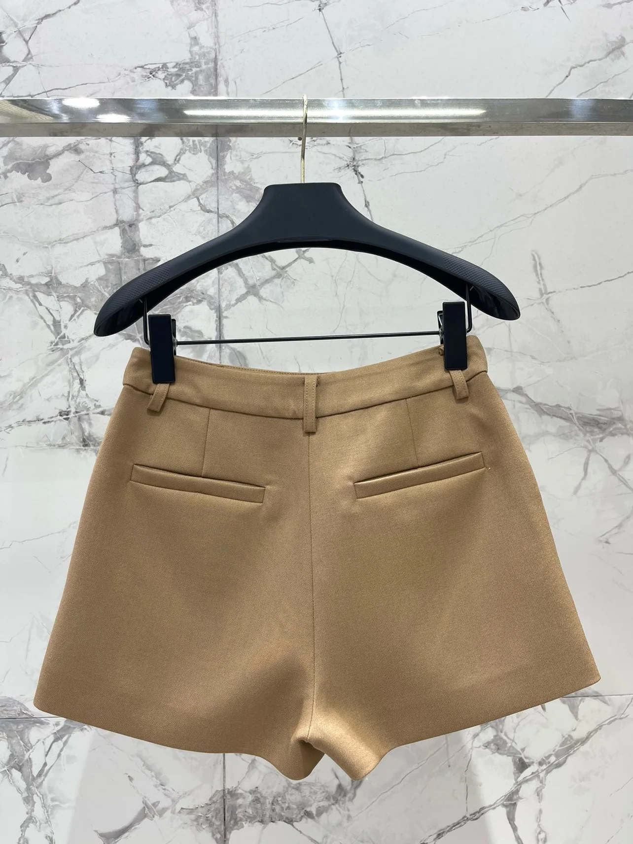 발렌티노 하이웨스트 여성 반바지 상세 이미지 9