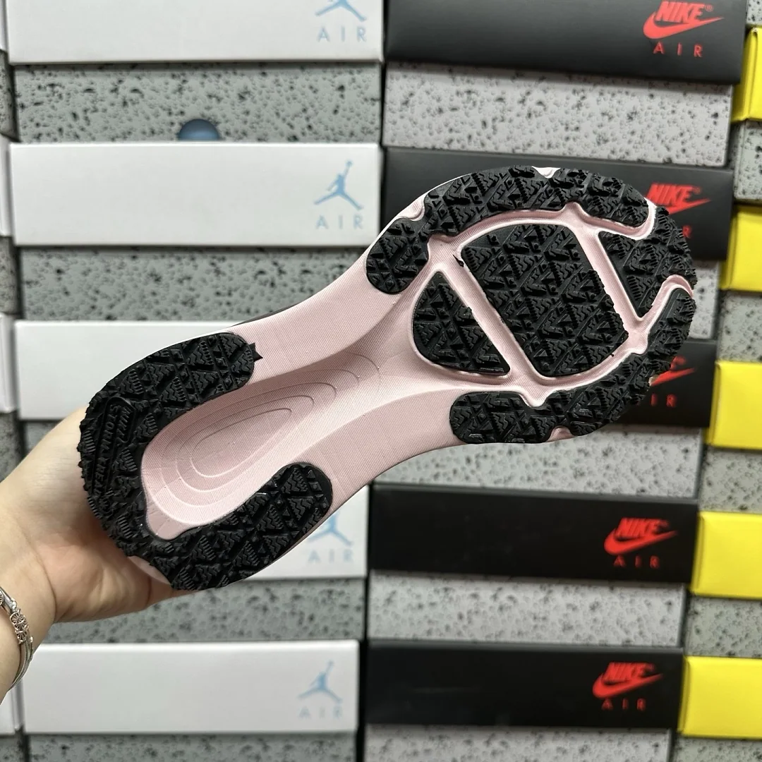 나이키 [XY] 보메로 18 201735 Nike Vomero 18 HQE98-014 상세 이미지 9