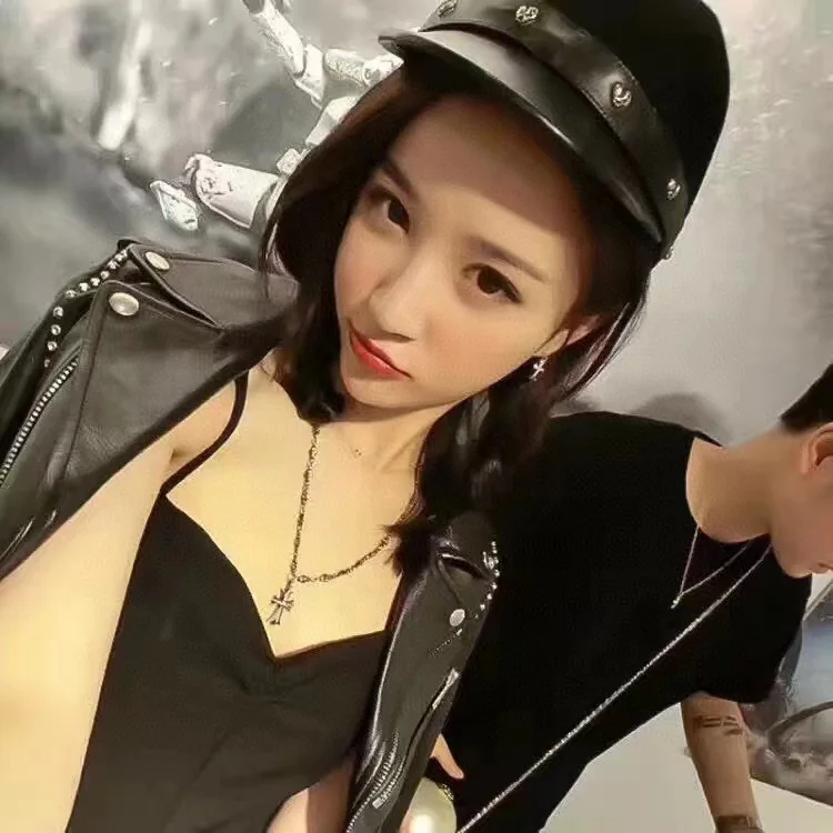 크롬하츠 클래식 빈티지 조절 크로스 펜던트 목걸이 상세 이미지 8