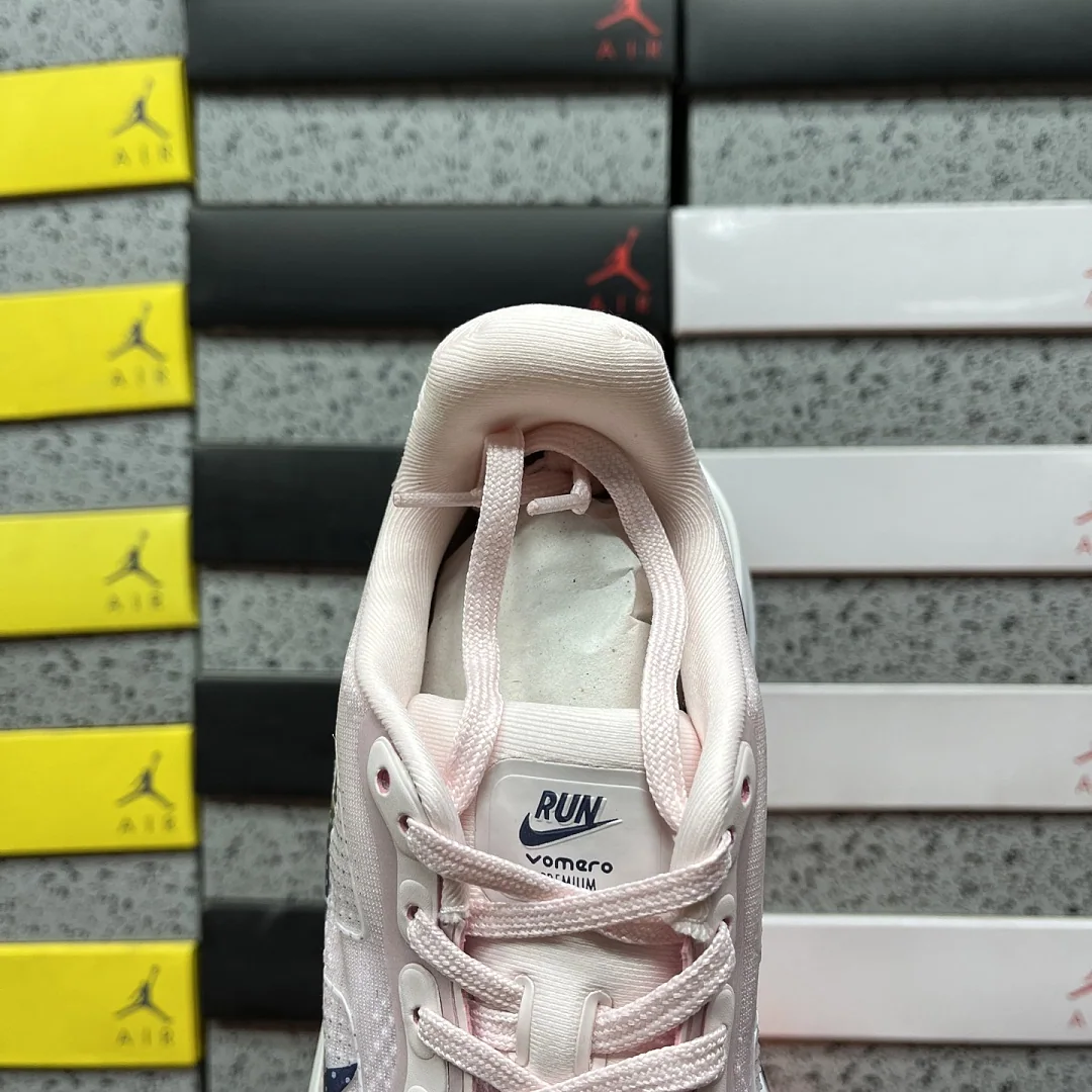 나이키 [CG] 보메로 프리미엄 HM5973-606 202001 Nike Vomero Premium Pearl Pink Midnight Navy 상세 이미지 3