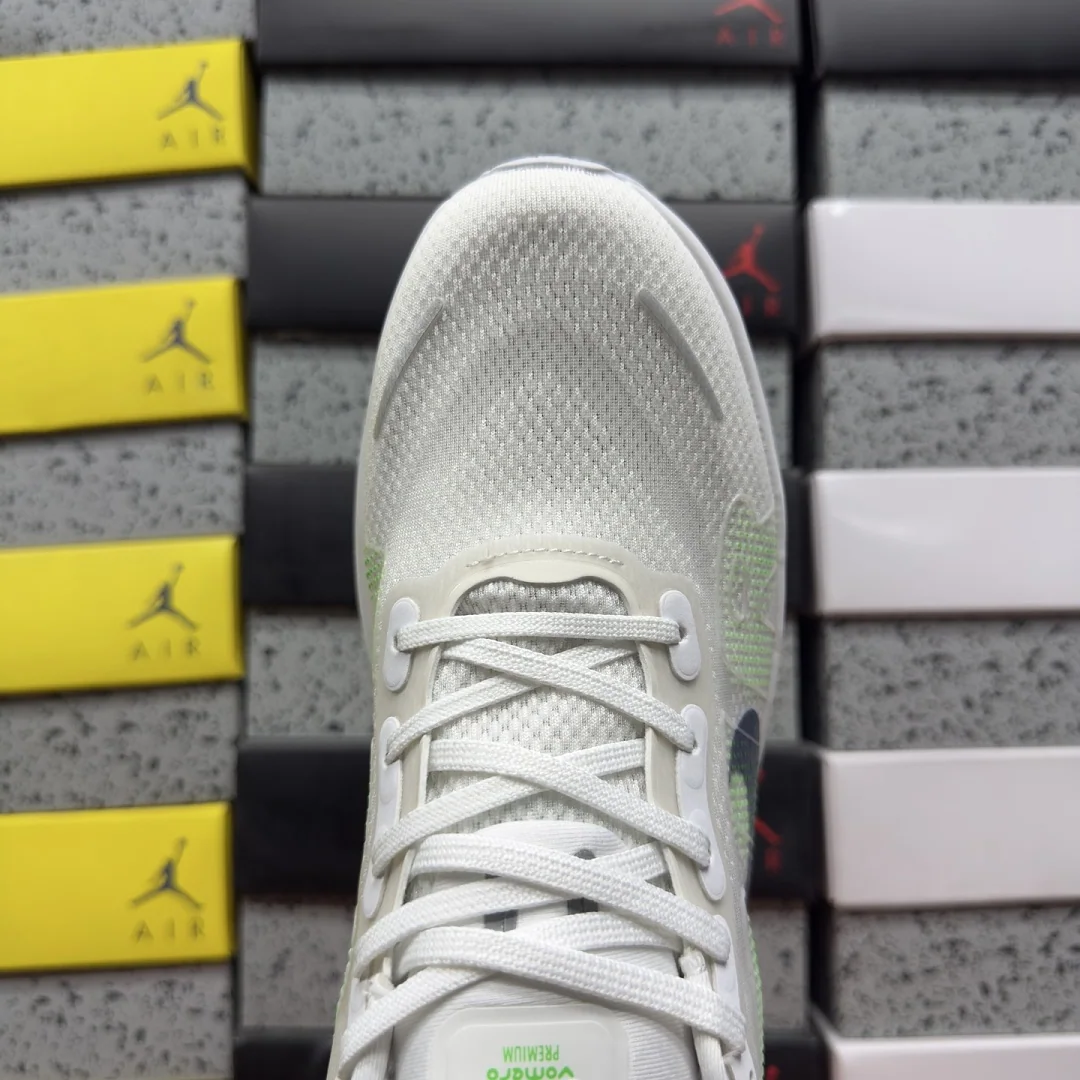 나이키 [5A] 보메로 프리미엄 HQ2050-102 201758 Nike Vomero Premium 상세 이미지 6