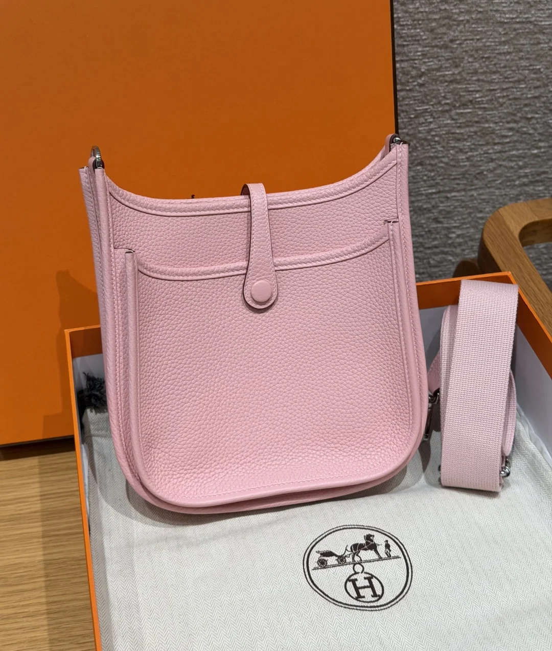 에르메스 에블린 23 크레망스 가방 상세 이미지 2
