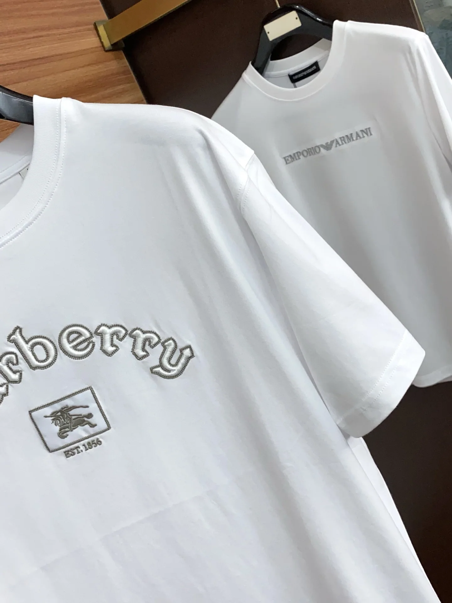 버버리 장섬유 면 소재 남성 반팔 셔츠 P210 상세 이미지 4