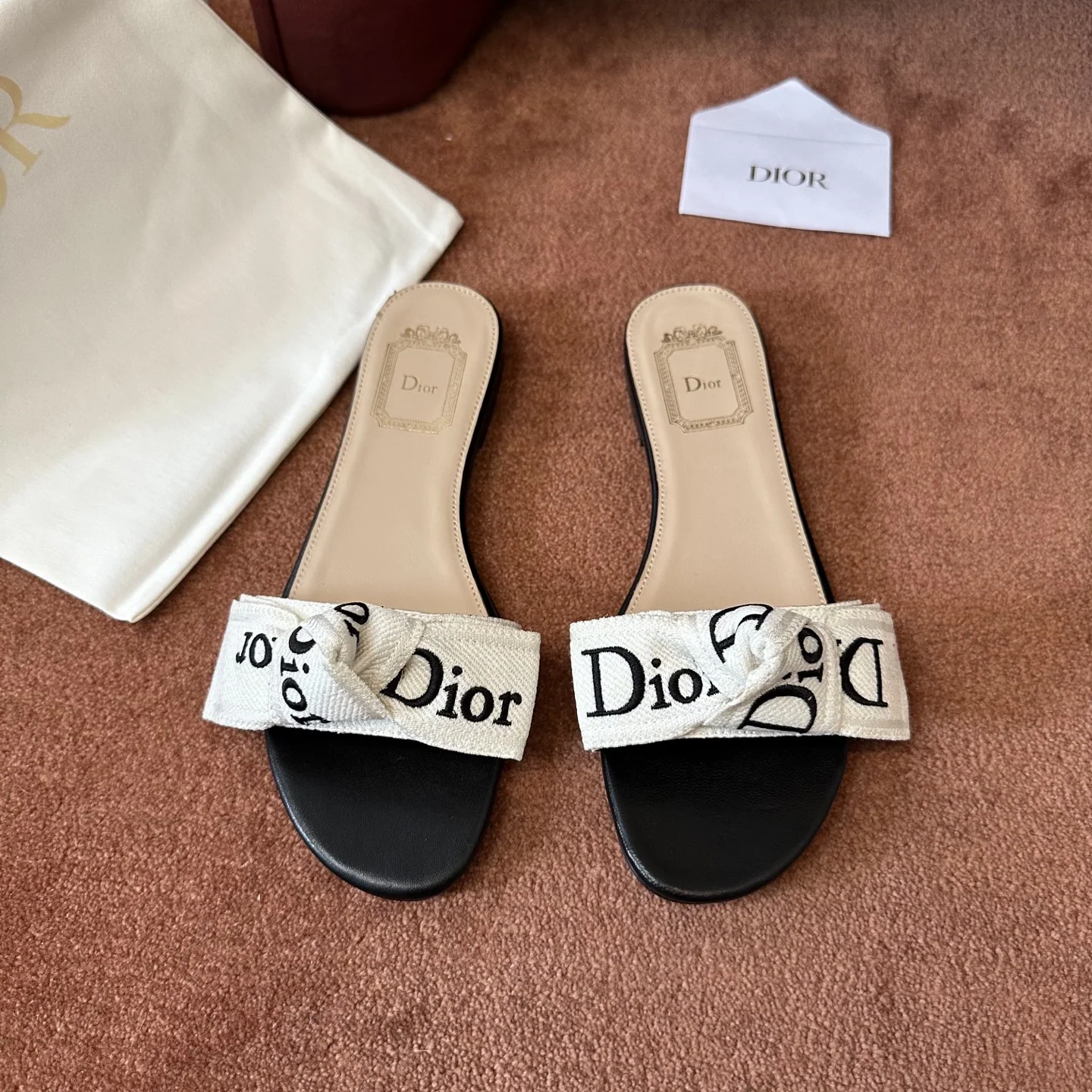 디올 로고 자수 캔버스 플랫 샌들 상세 이미지 1