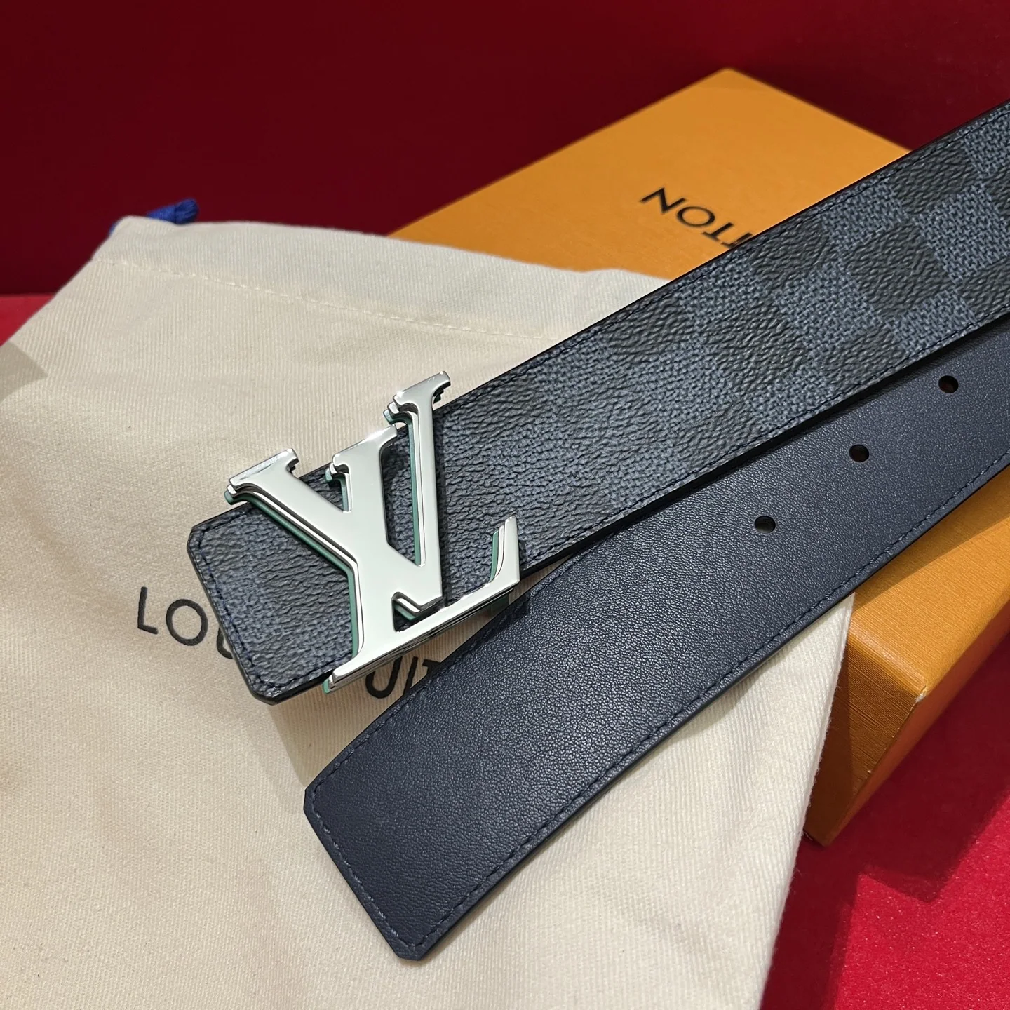 루이비통 LV 옵틱 버클 캔버스 벨트 상세 이미지 4