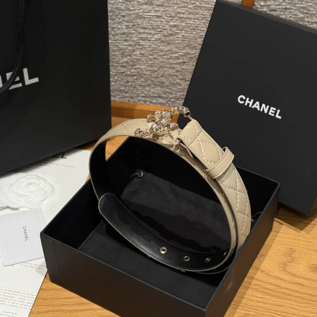 샤넬 더블 C 메탈 로고 램스킨 벨트 상세 이미지 3