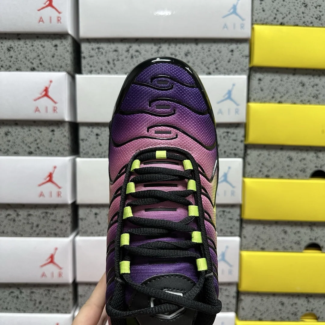 나이키 [DF] 에어 맥스 플러스 DZ3670-006 201513 Nike Air Max Plus Northern Lights 상세 이미지 8