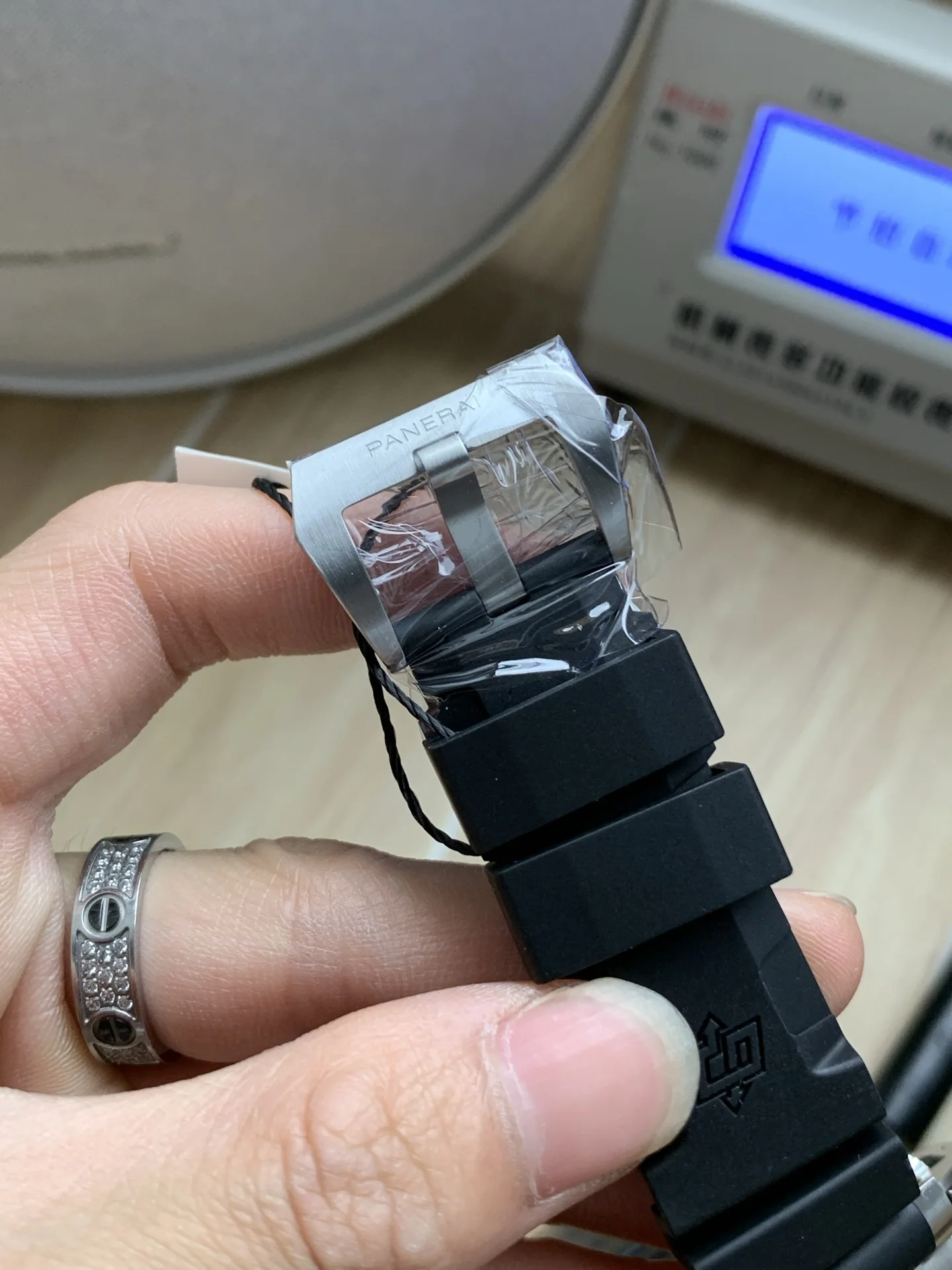 파네라이 PAM683 세라믹 시계 상세 이미지 5