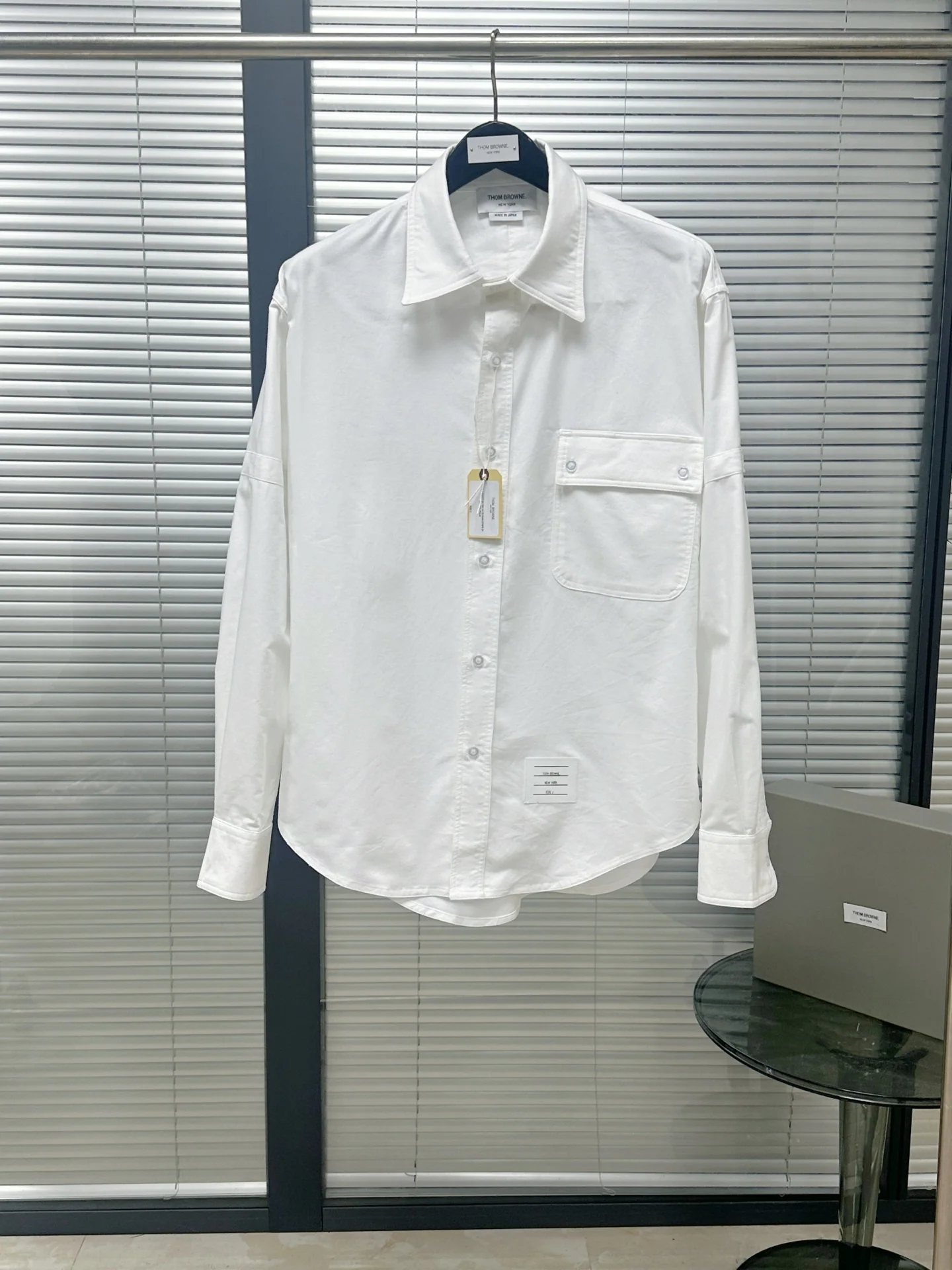 톰브라운 오버핏 무지 긴팔 셔츠 상세 이미지 2