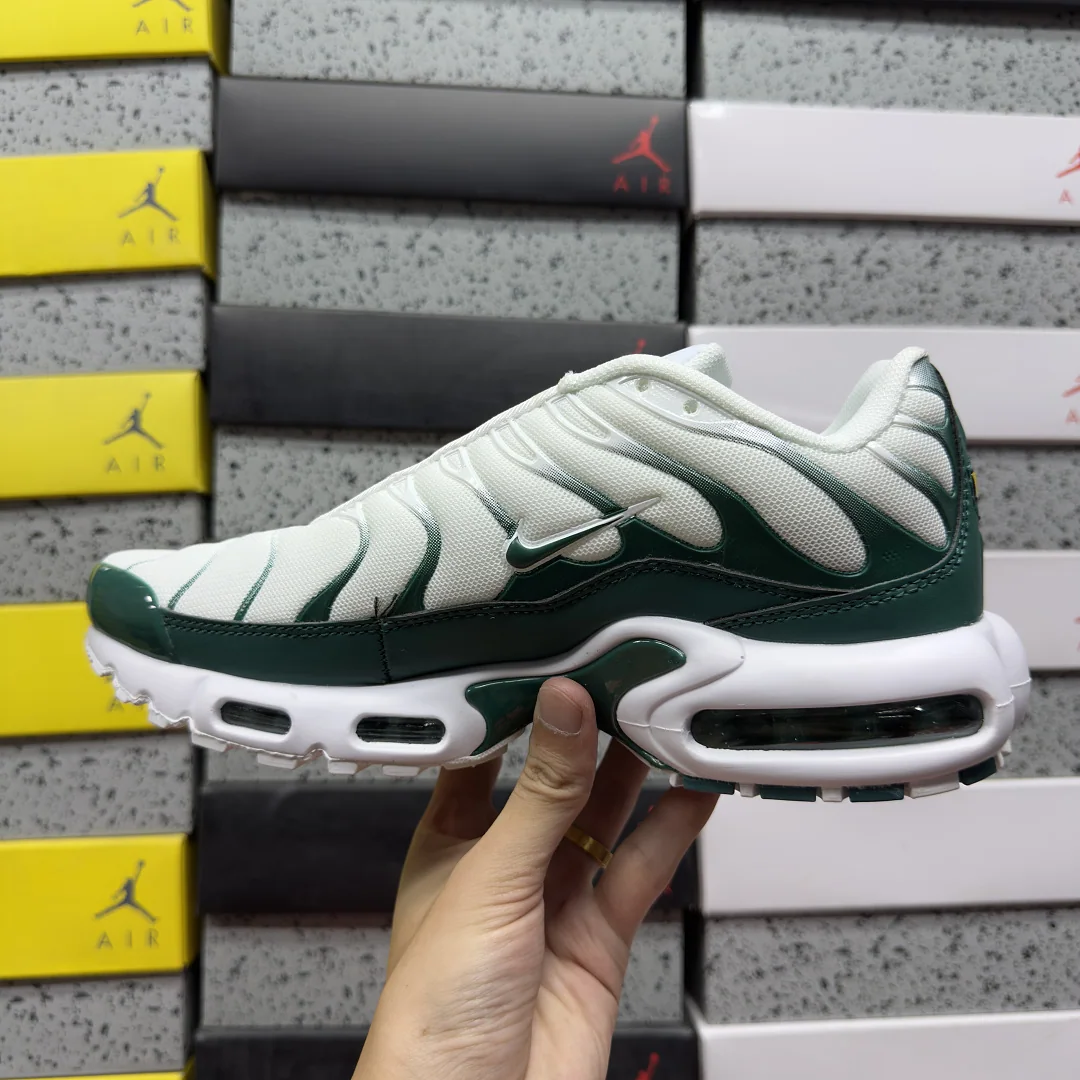 나이키 [BD] 에어 맥스 플러스 CV2392-101 201845 Nike Air Max Plus 상세 이미지 4