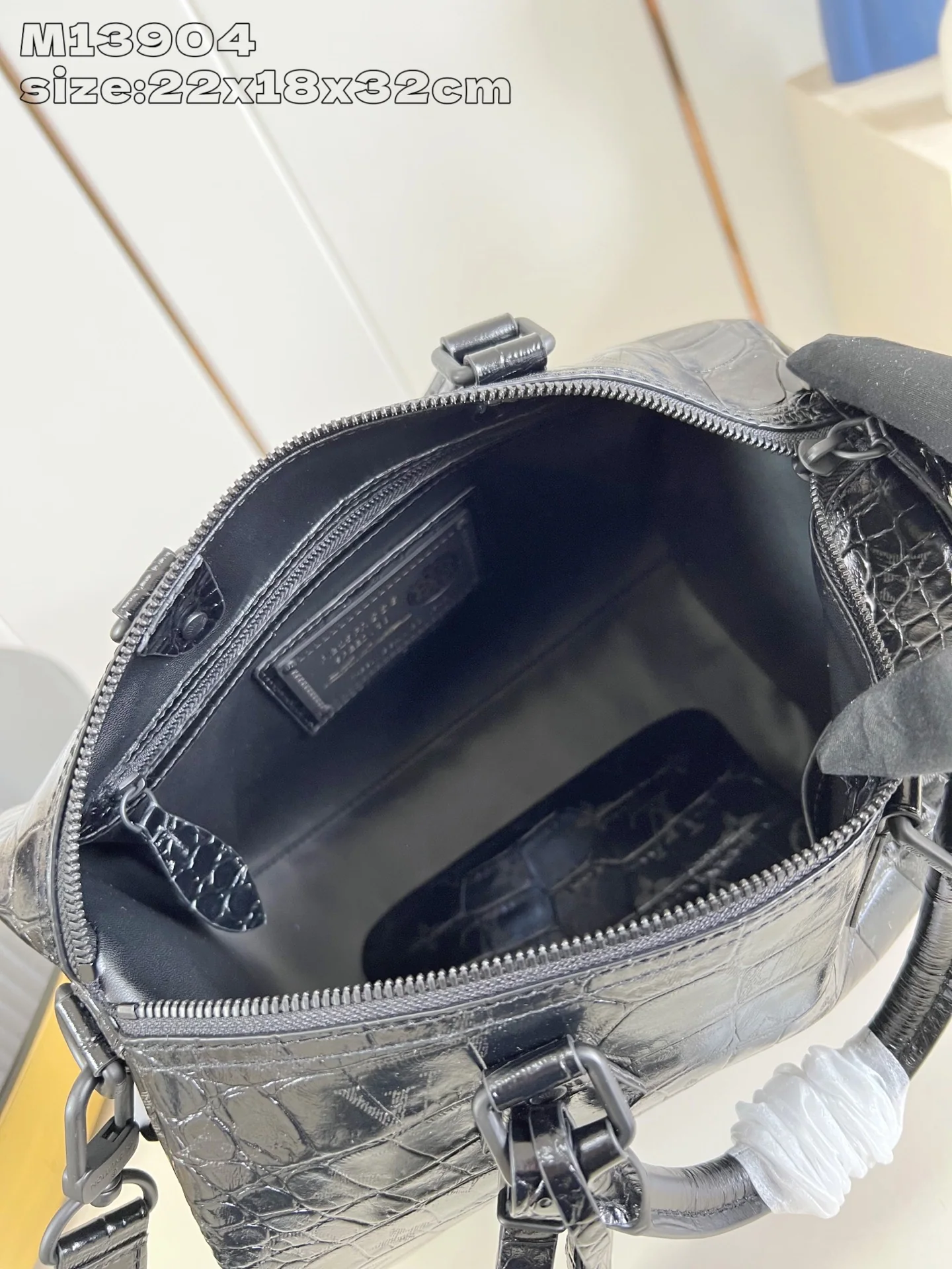 루이비통 모노그램 블랙 송아지가죽 핸드백 M13904 상세 이미지 12