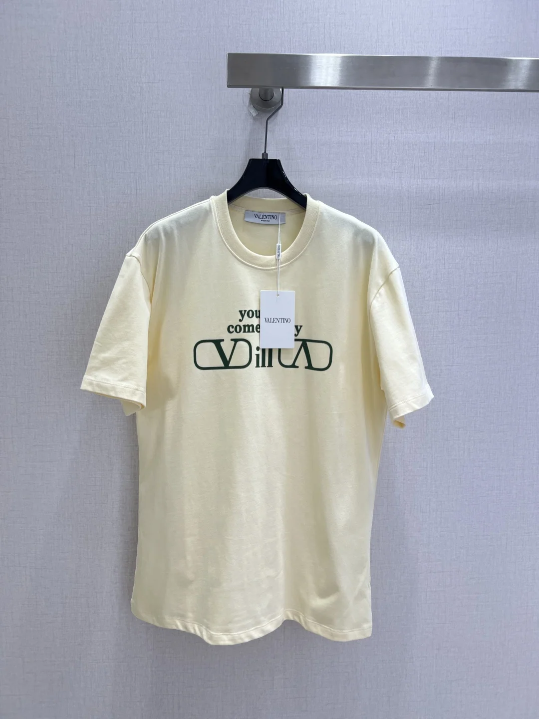 발렌티노 플로키 레터 여성 반팔 티셔츠 상세 이미지 1