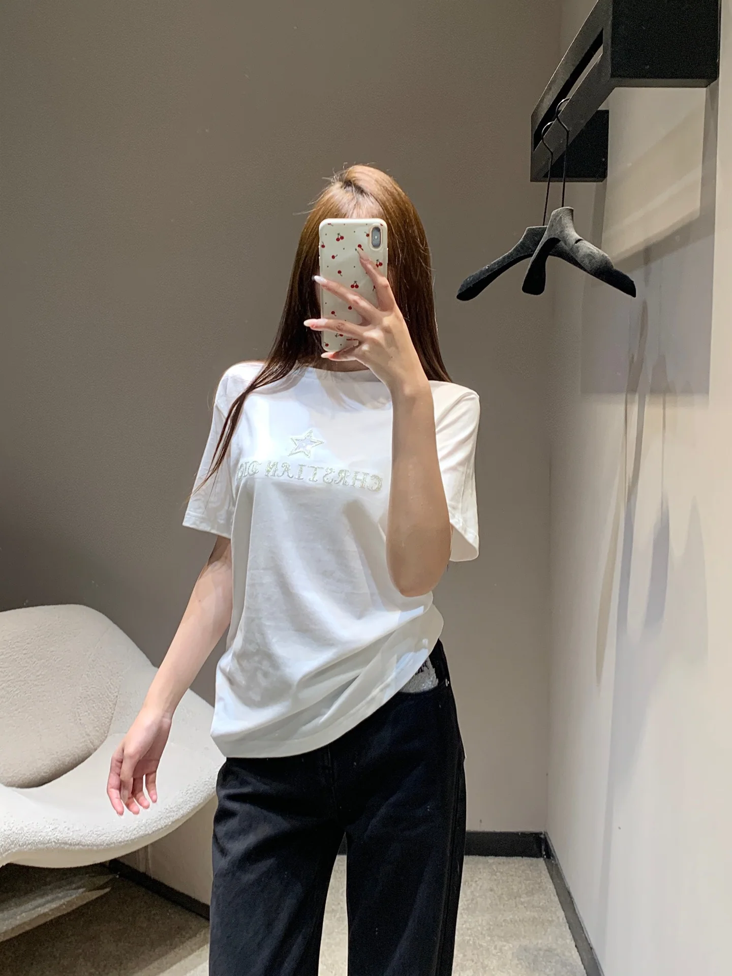 디올 레터 오각성 자수 반팔 티셔츠 26 SS 상세 이미지 1