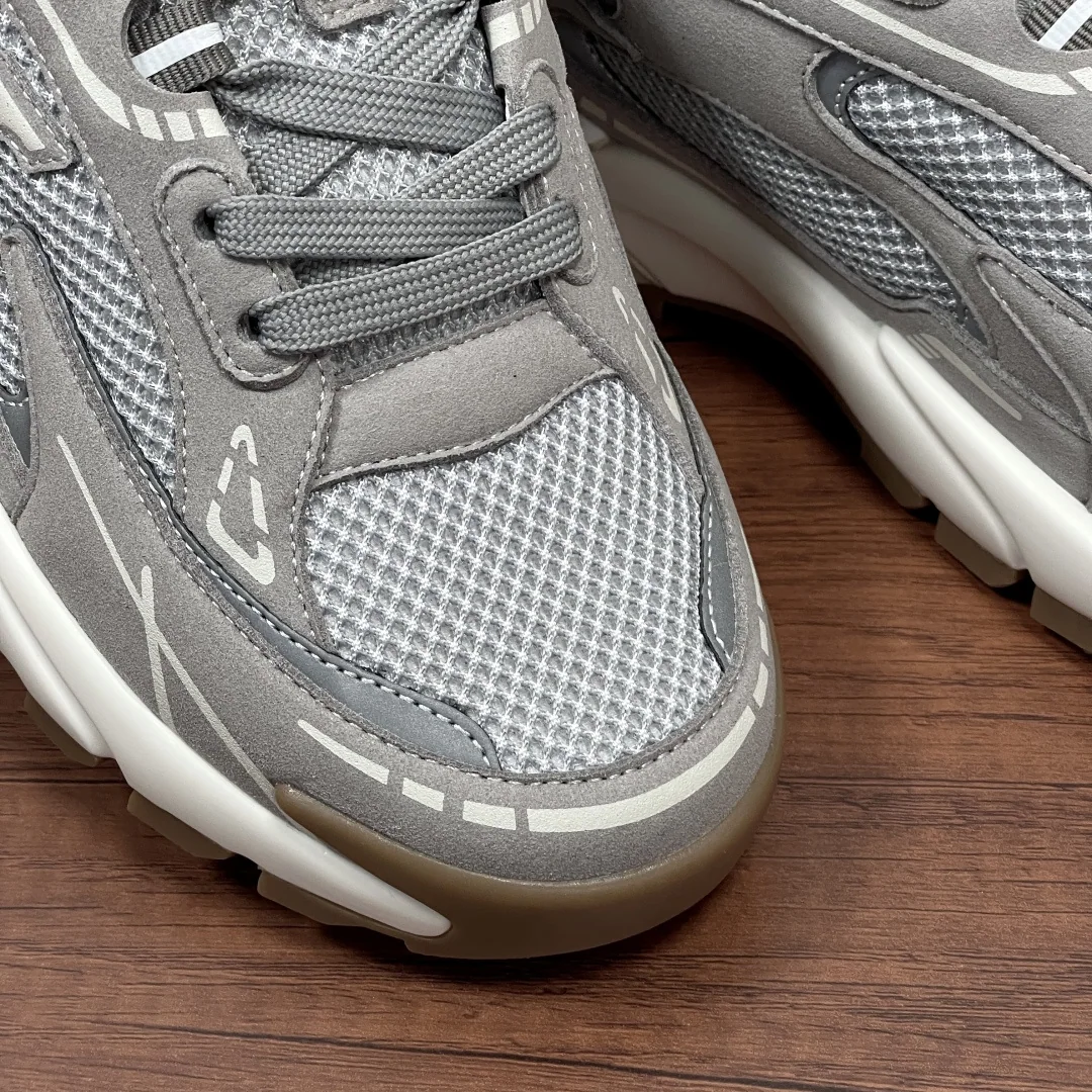 루이비통 택틱런너 남성 스니커즈 상세 이미지 9