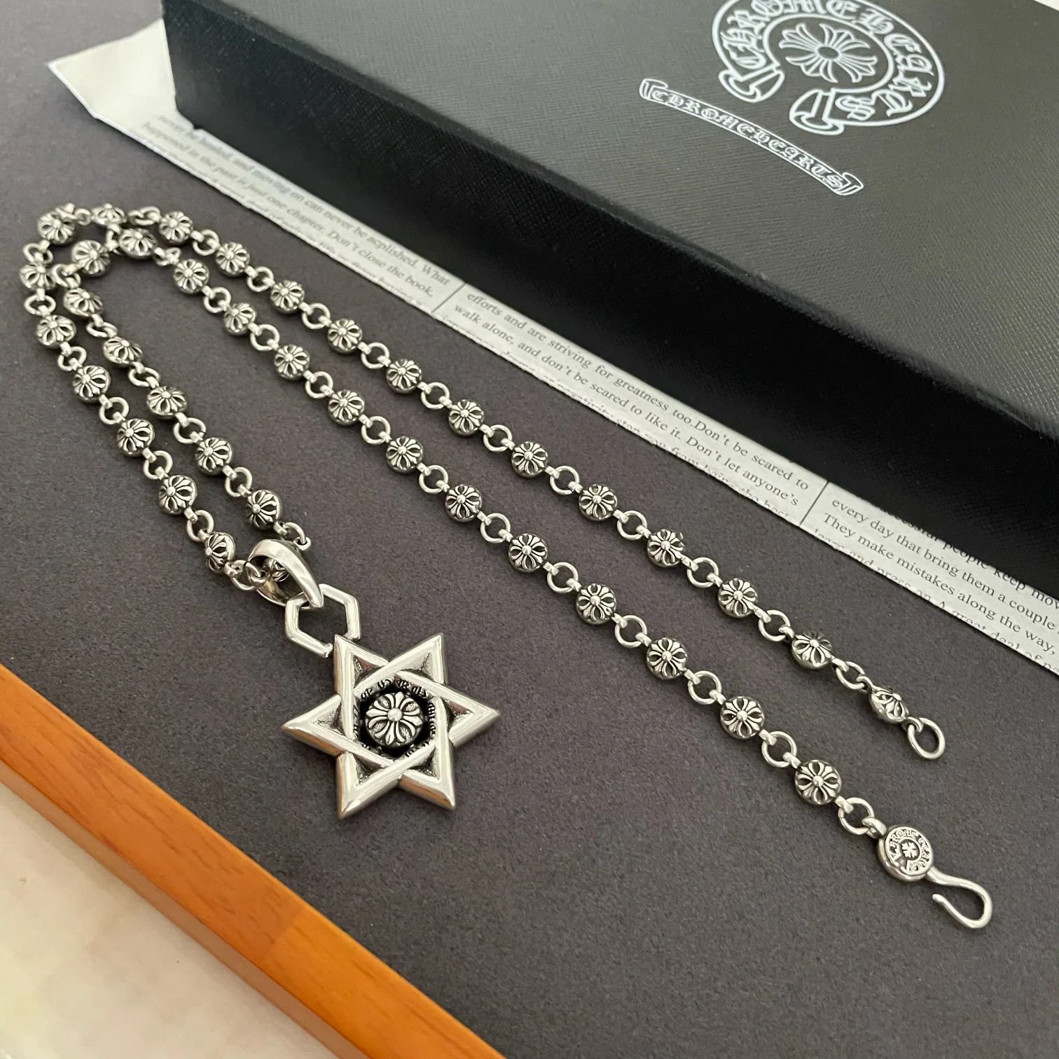 크롬하츠 크로스볼 육각별 펜던트 목걸이 상세 이미지 2