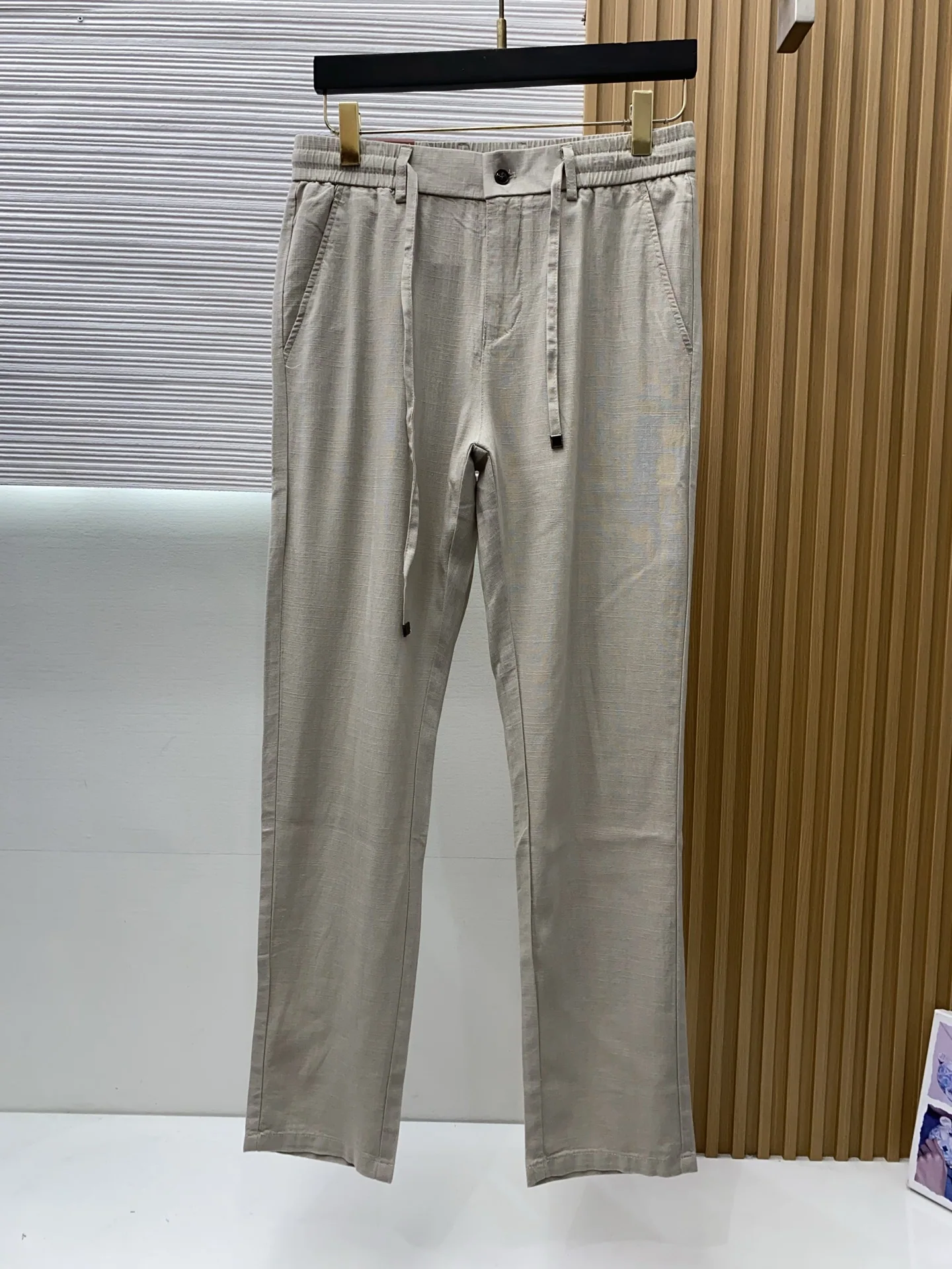 로로피아나 린넨 코튼 혼방 남성 바지 2026 SS 상세 이미지 2