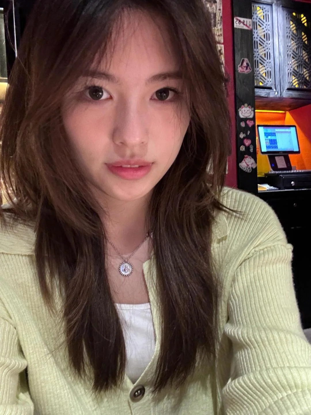 비비안웨스트우드 토성 디자인 장식 목걸이 상세 이미지 3