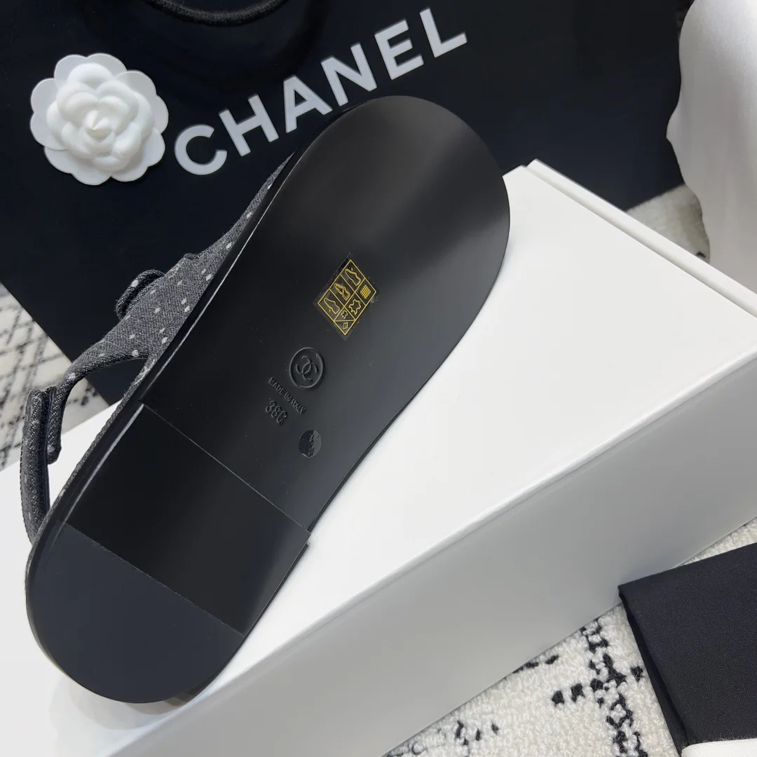 샤넬 더블 C 벨크로 비치슈즈 상세 이미지 7