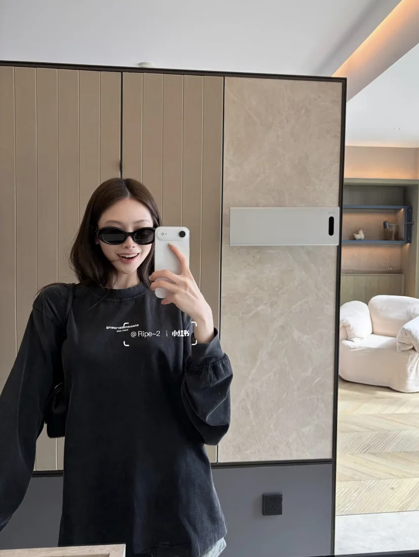 알렉산더왕 스몰로고 3D 프린트 남성 긴팔 티셔츠 상세 이미지 18