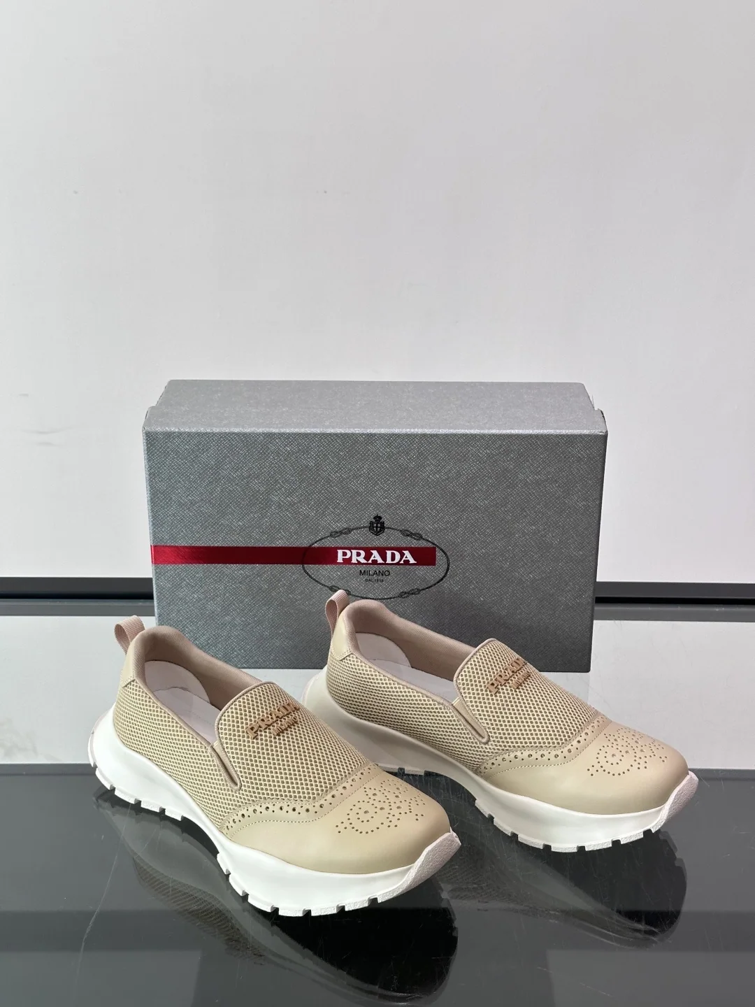 프라다 신발 148095 Prada Sneakers 상세 이미지 5