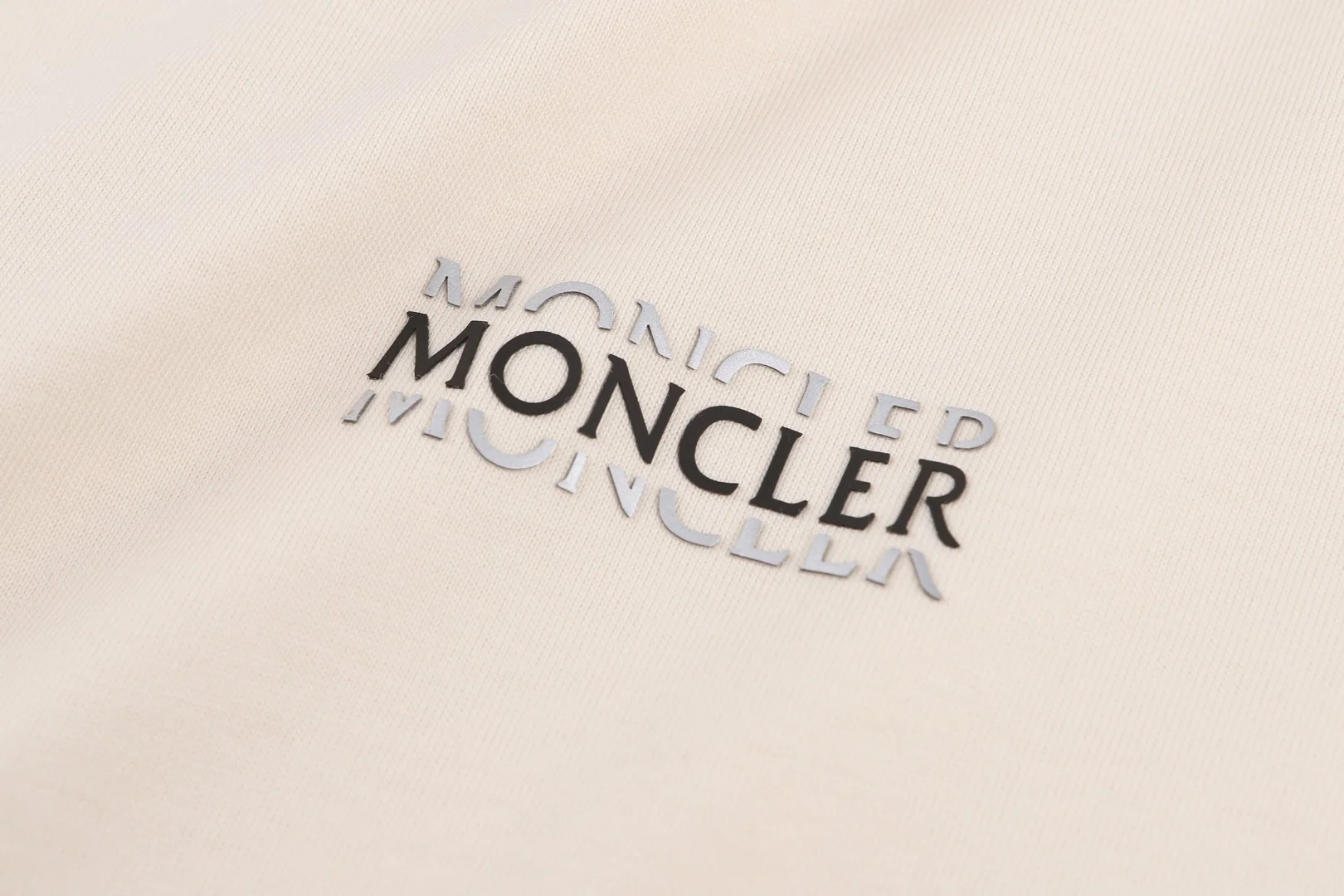 몽클레어 더블 로고 남성 반팔 티셔츠 상세 이미지 5