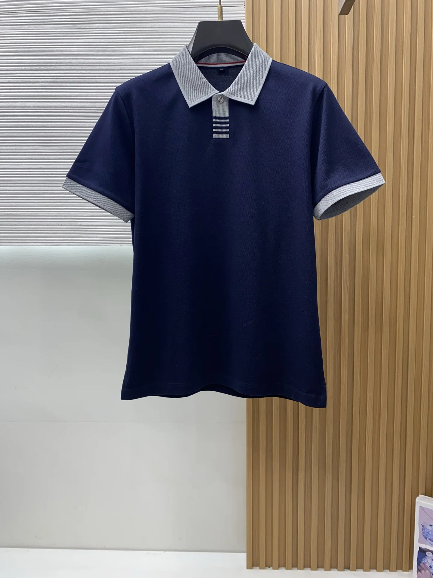 톰브라운 남성 반팔 폴로셔츠 상세 이미지 1