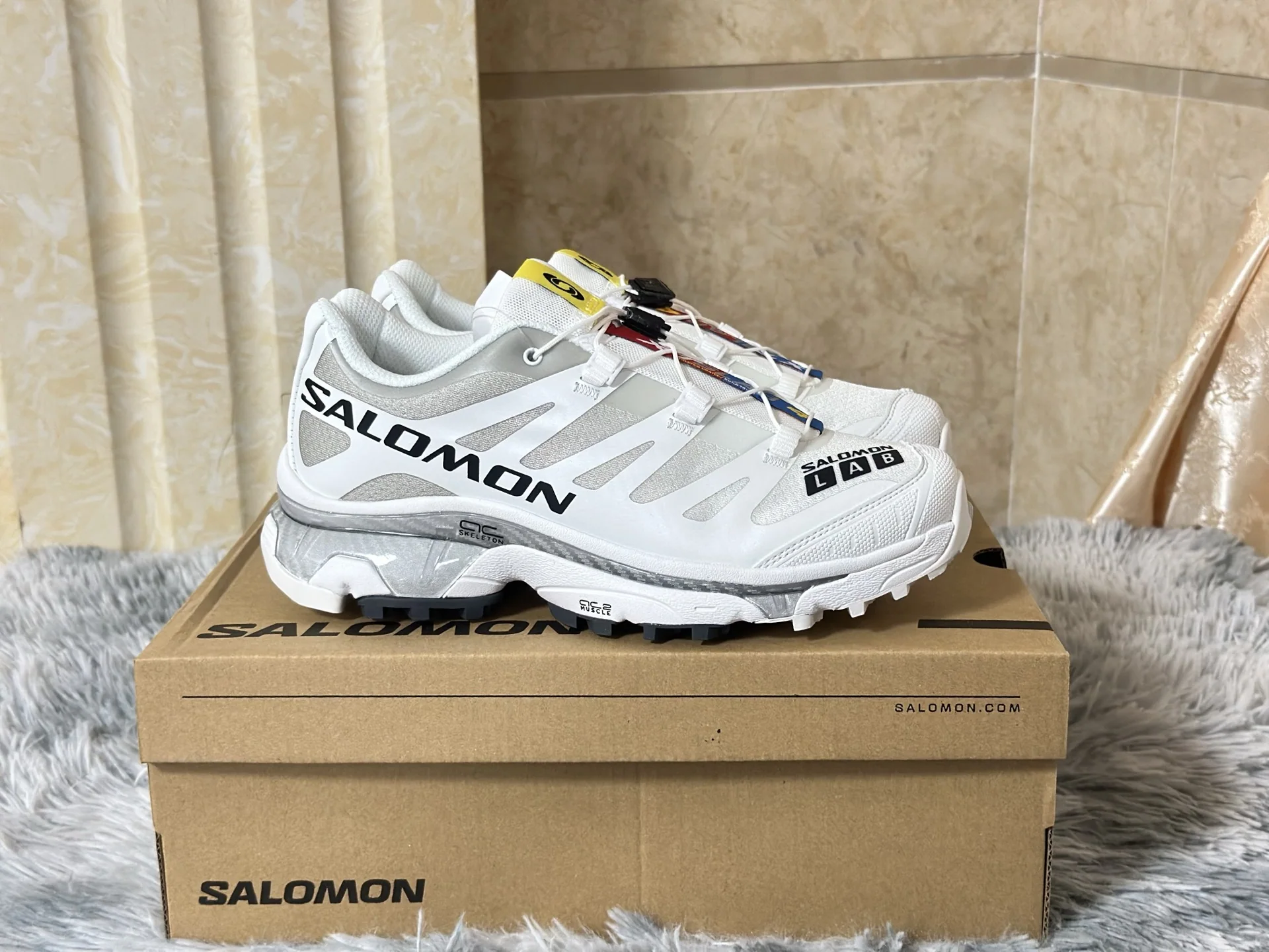 살로몬 XT-4 OG 스니커즈 상세 이미지 1