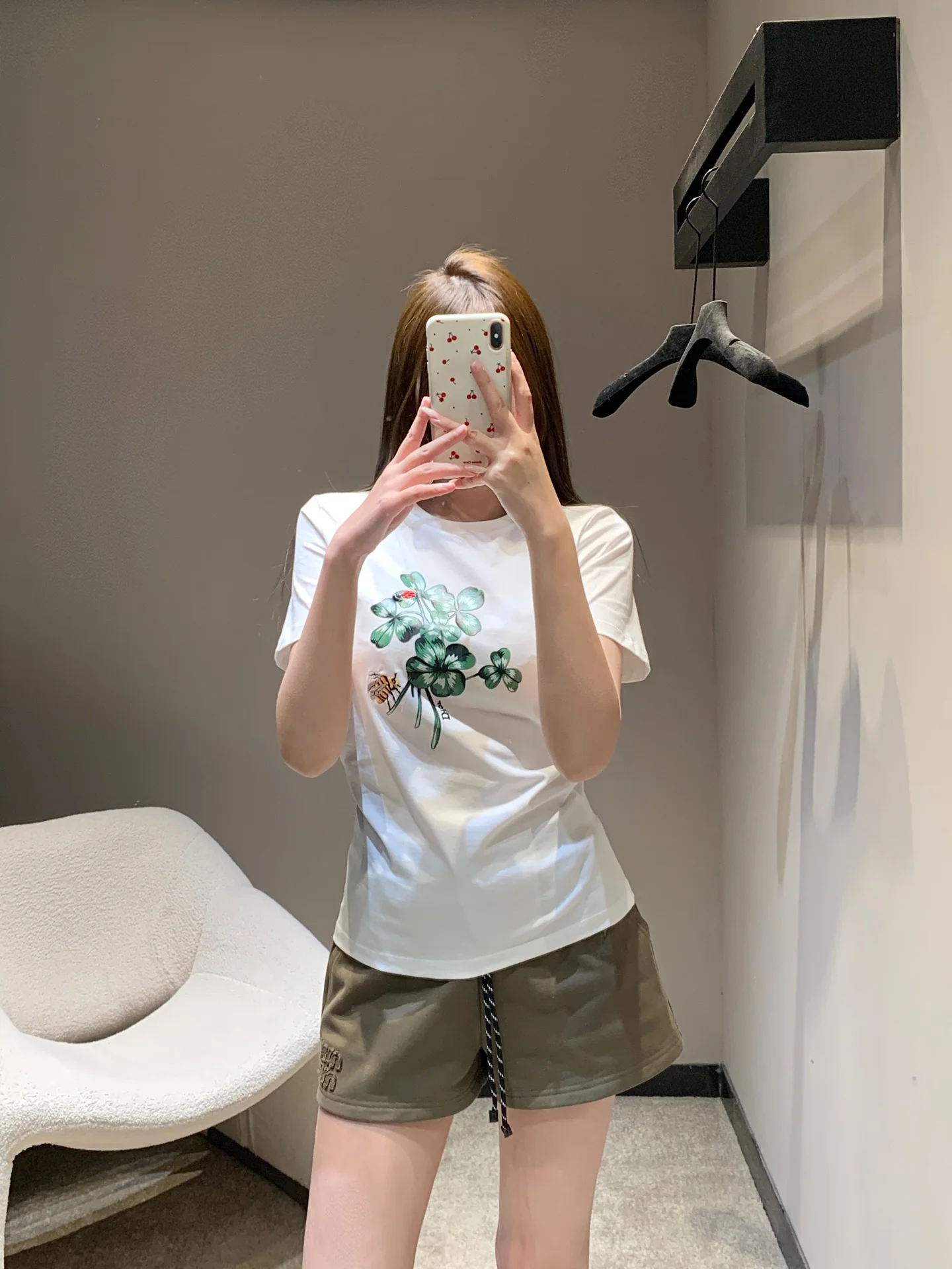 디올 꽃무늬 자수 코튼 반팔 티셔츠 26 SS 상세 이미지 1