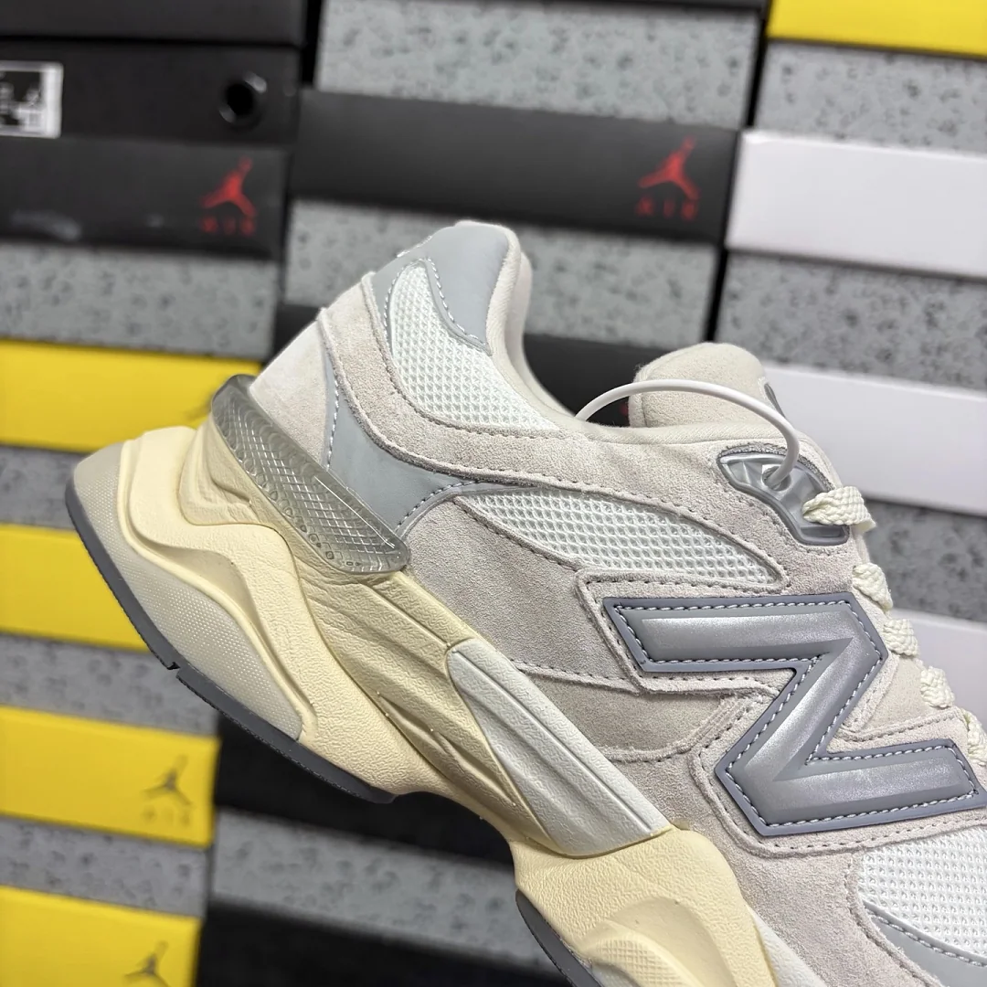 뉴발란스 [C] 9060 그레이 화이트 U9060ECA 202084 New Balance 9060 상세 이미지 2