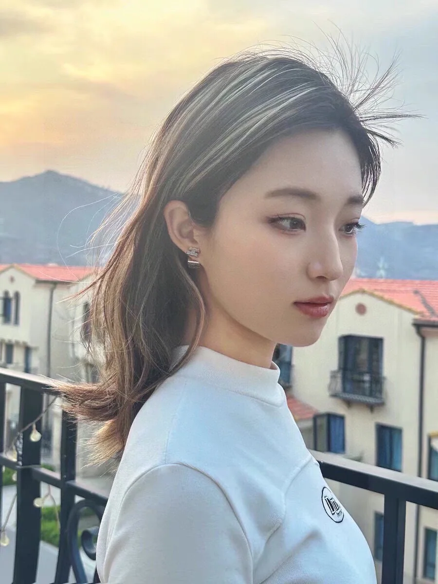 셀린느 18 K 골드 도금 황동 귀걸이 상세 이미지 5