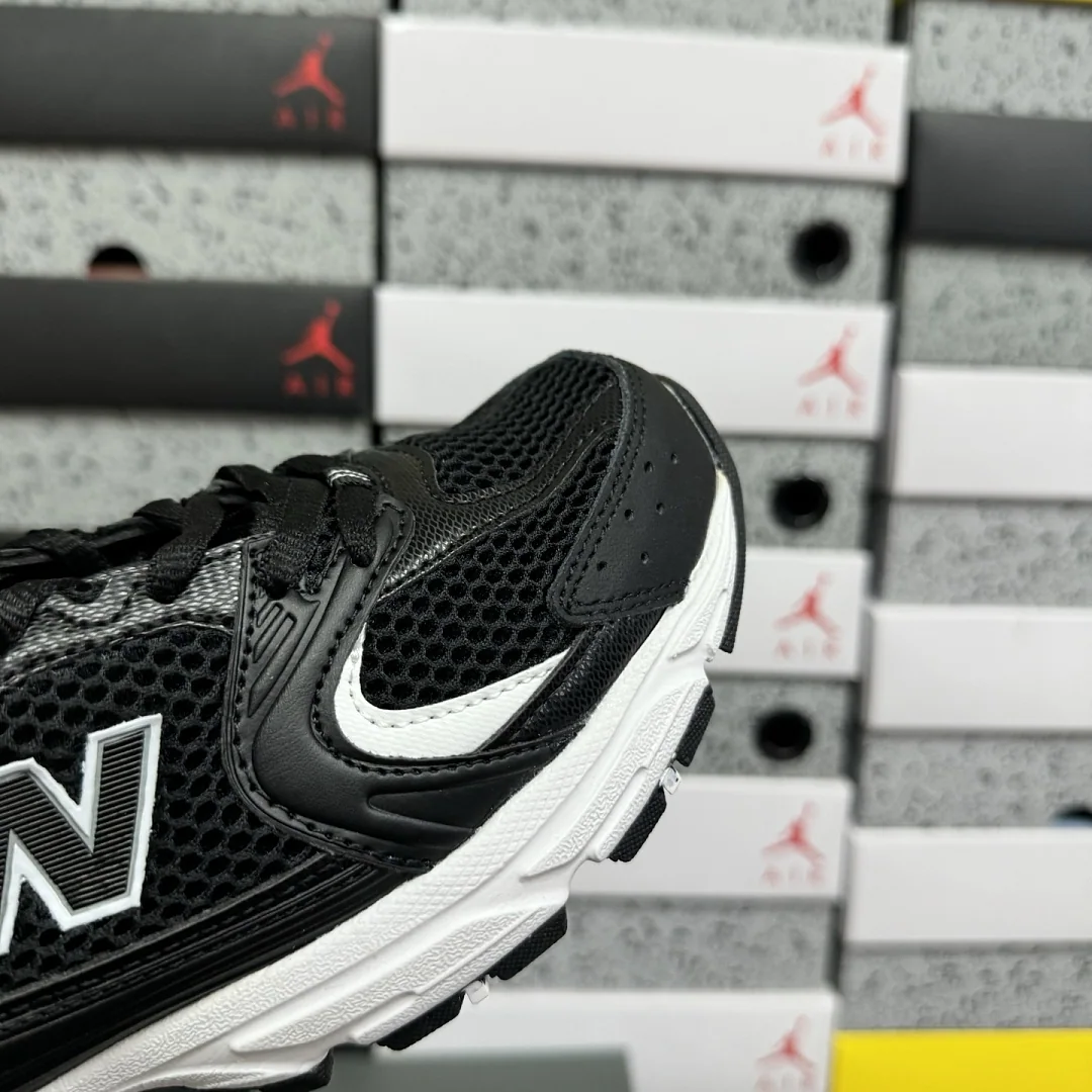 뉴발란스 [WZ] 530v2 MR530SD 202042 New Balance 530v2 Black White 상세 이미지 10