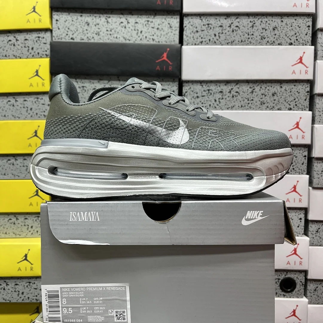나이키 [CG] 보메로 프리미엄 IR1988-084 201988 Nike Vomero Premium Isamaya Run Forever