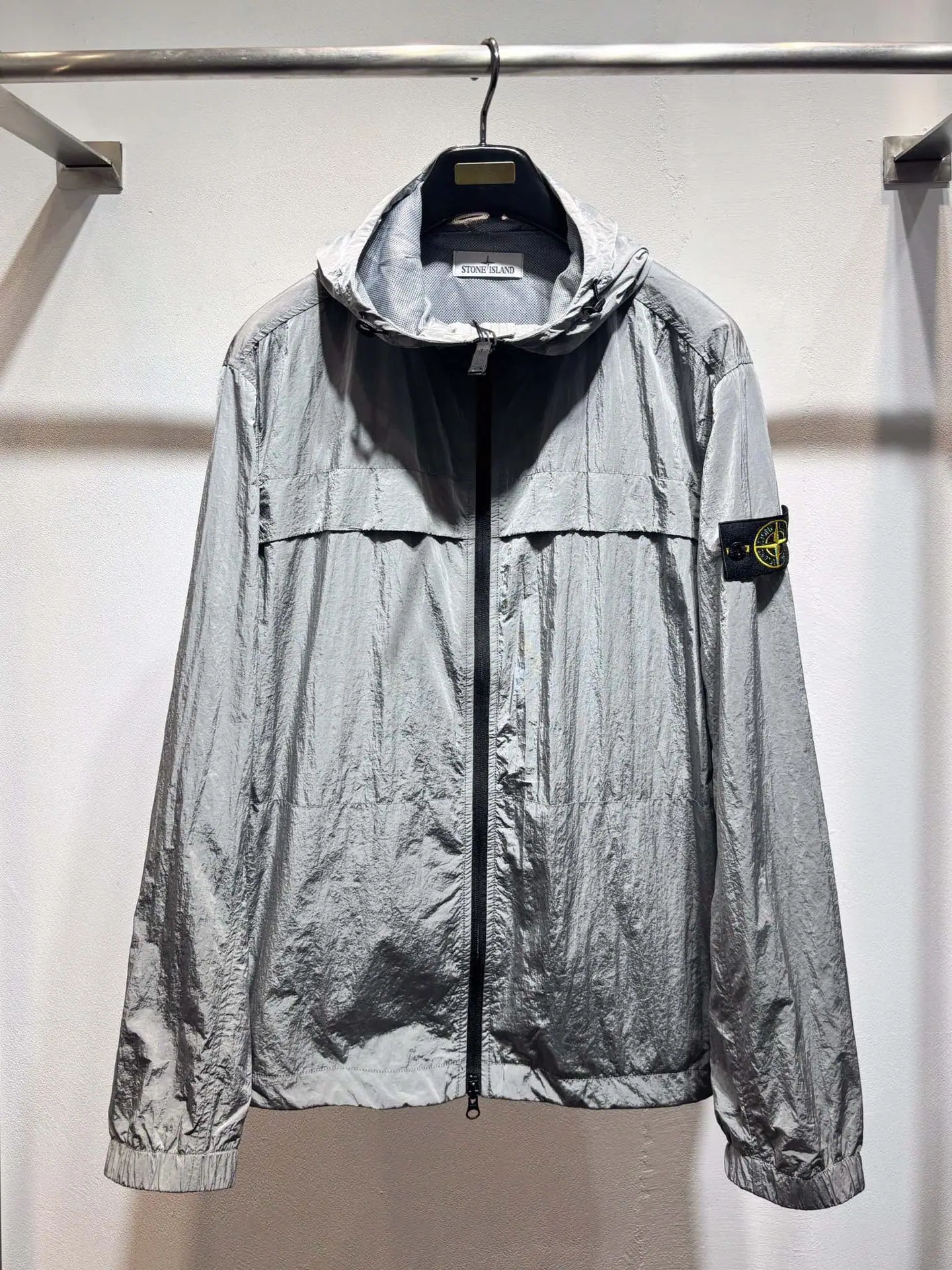스톤아일랜드 메탈릭 나일론 후드 자켓 M~2XL 상세 이미지 1