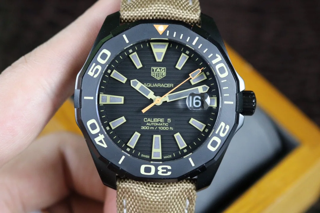 태그호이어 아쿠아레이서 다이버 오토매틱 남성 시계 레플리카 45492 TAG Heuer 상세 이미지 4