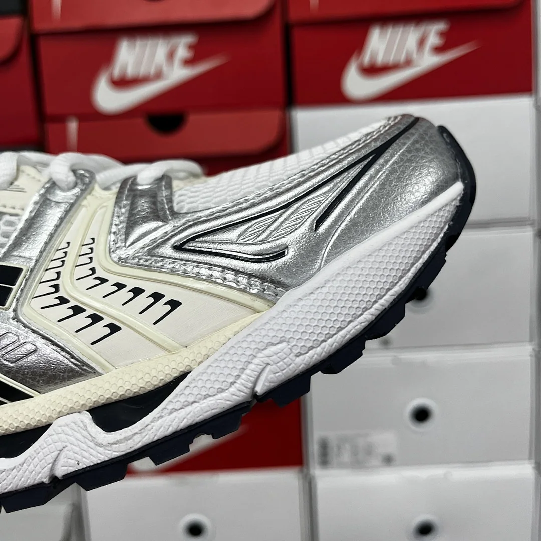 아식스 [TOP] 젤 카야노 14 1202A056-109 200245 Asics Gel-Kayano 14 White Midnight 상세 이미지 6
