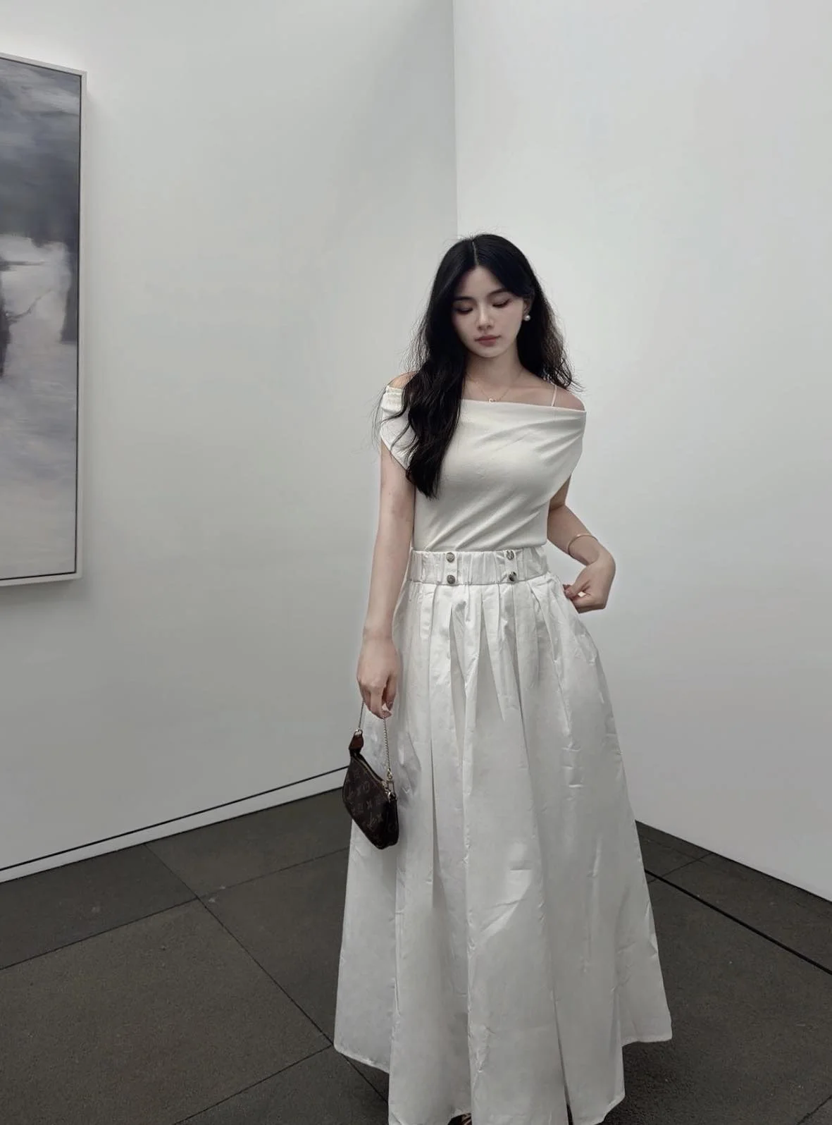 프라다 하이웨스트 A라인 미디 스커트 상세 이미지 4