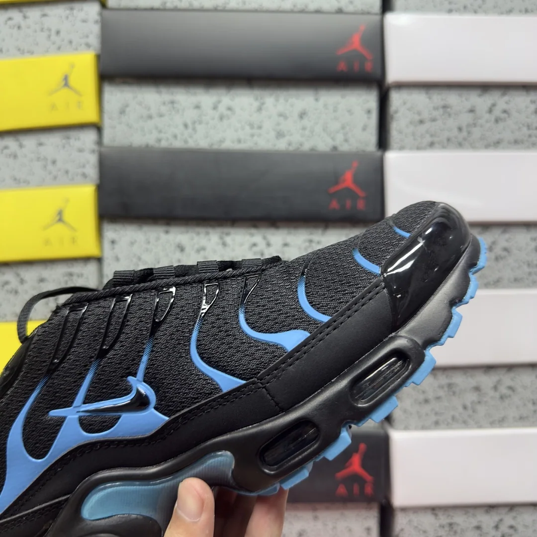 나이키 [BD] 에어 맥스 플러스 DM0032-005 201917 Nike Air Max Plus Black University Blue 상세 이미지 2