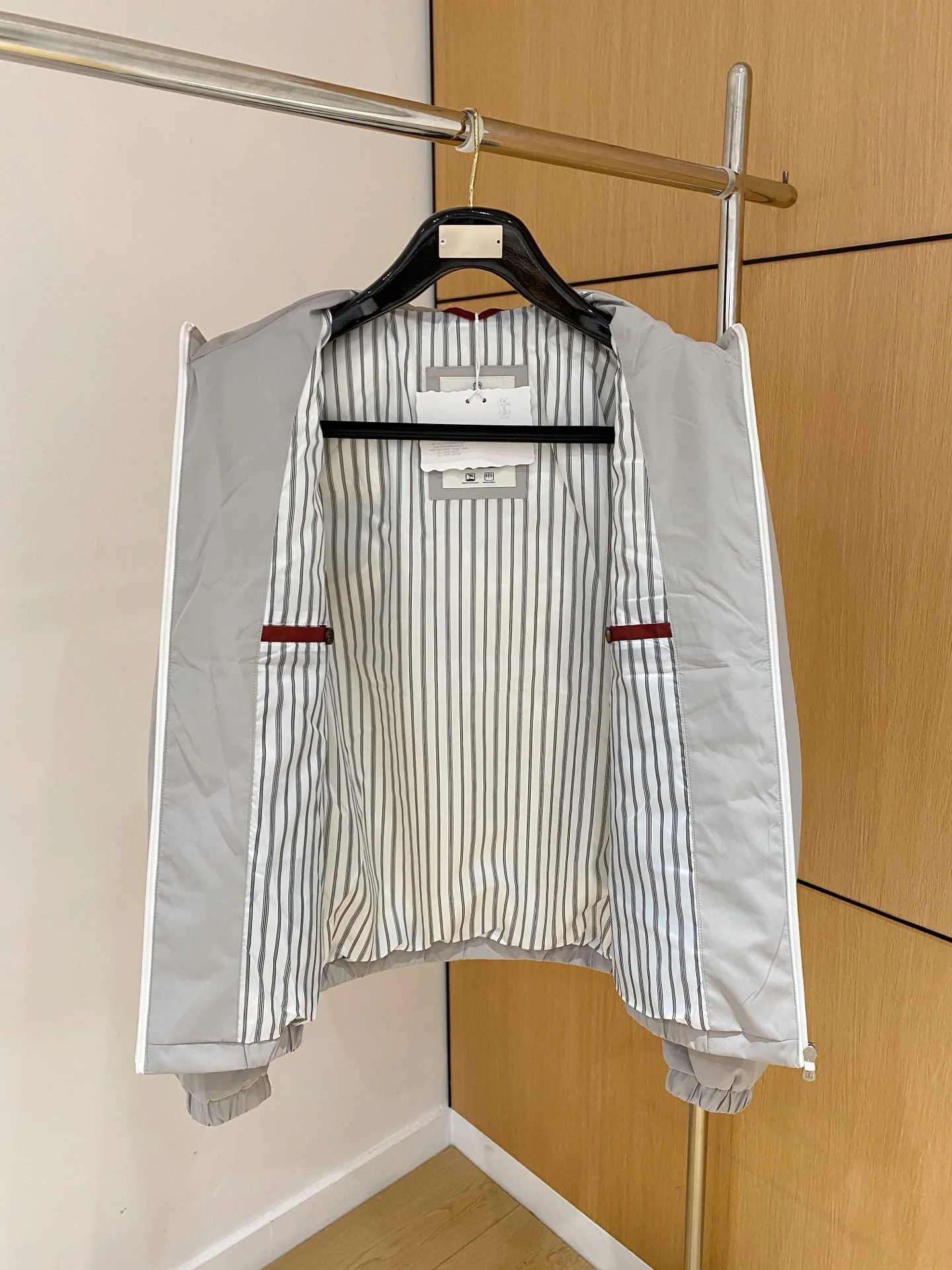 브루넬로쿠치넬리 경량 다운 자켓 상세 이미지 6