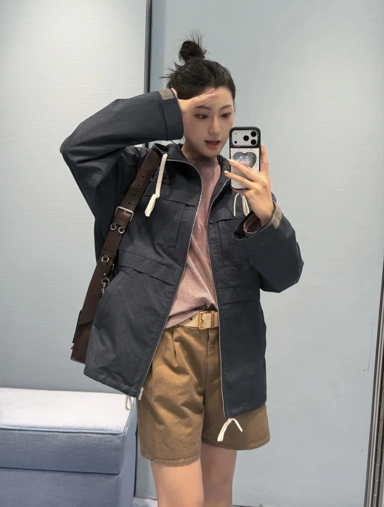 미우미우 그레이 후드 경량 방풍 여성 자켓 상세 이미지 1