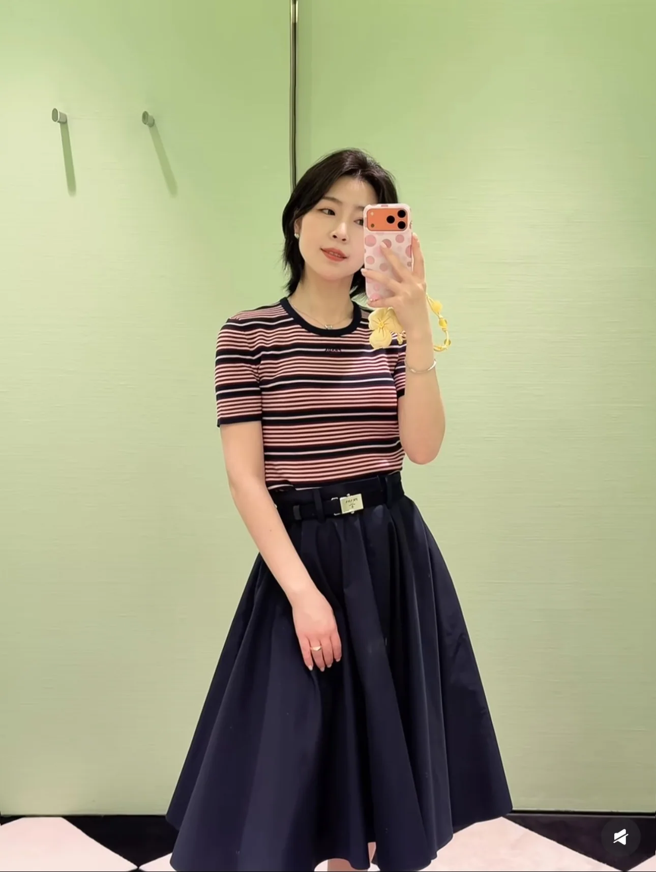 프라다 네이비 블루 하이웨스트 미디 스커트 상세 이미지 5