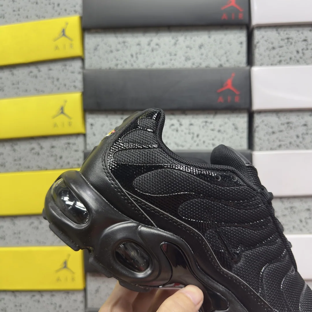 나이키 [BD] 에어 맥스 플러스 604133-050 201896 Nike Air Max Plus Triple Black 상세 이미지 8
