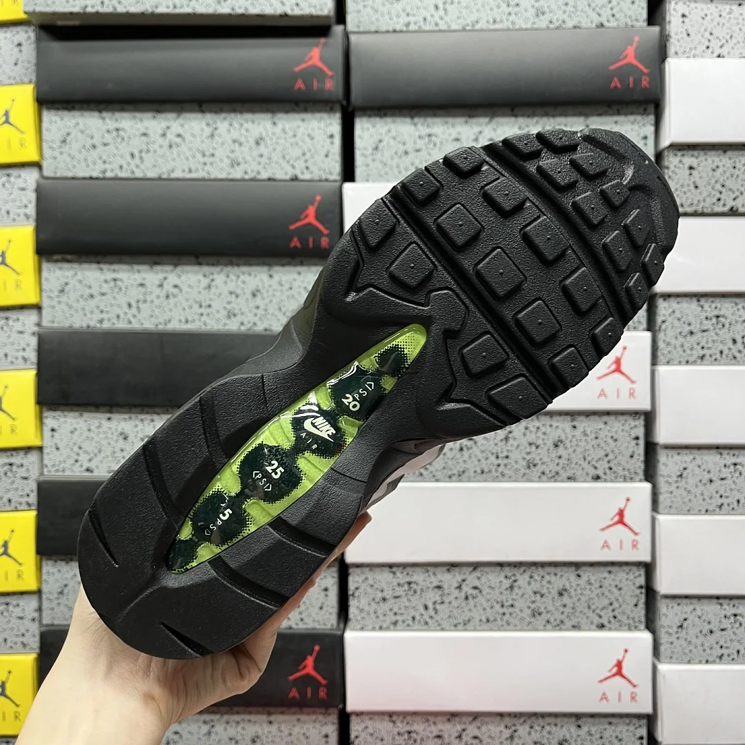 나이키 [GX] 에어 맥스 95 프리미엄 IM2211-001 202027 Nike Air Max 95 Premium Greedy 상세 이미지 8