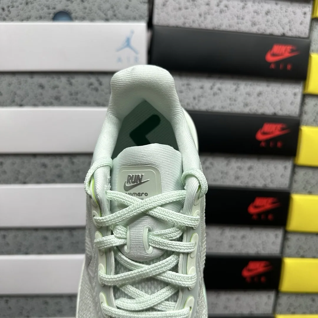 나이키 [M] 보메로 프리미엄 HM5973-300 201721 Nike Vomero Premium Barely Green 상세 이미지 5