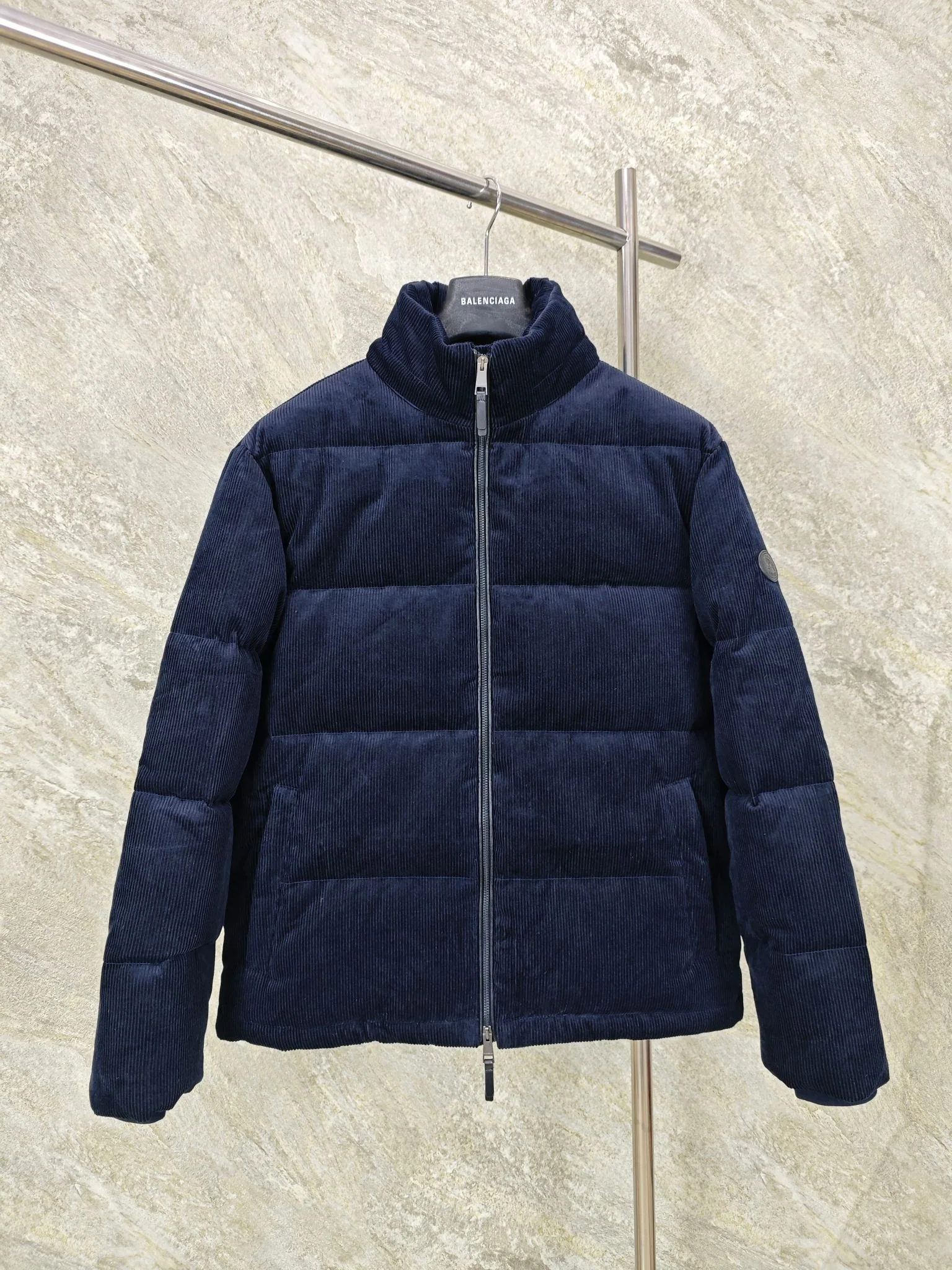 버버리 코듀로이 다운 자켓 25FW