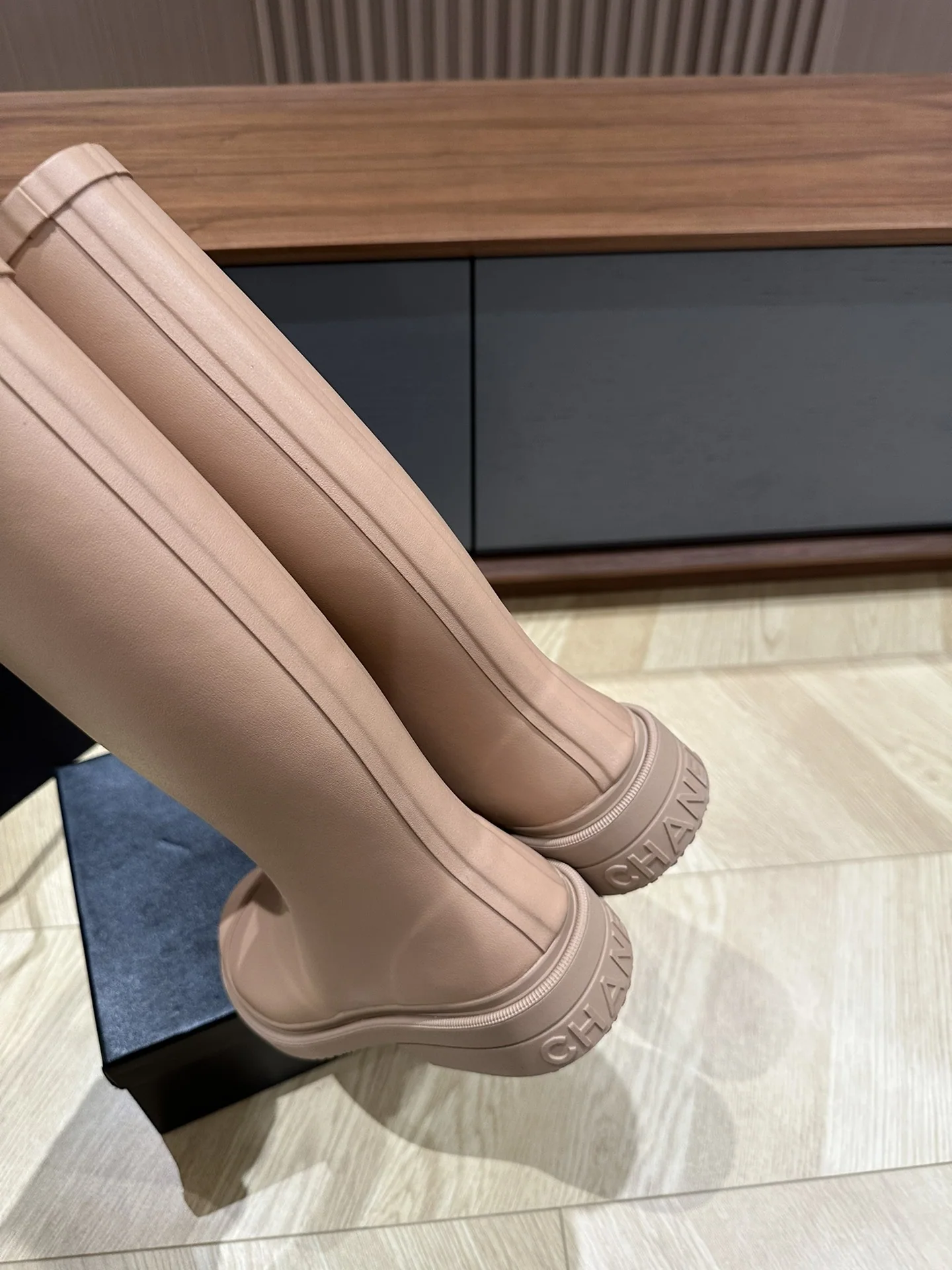 샤넬 레인부츠 상세 이미지 8