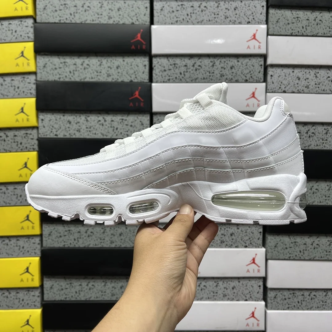 나이키 [WE] 에어 맥스 95 OG HM8755-100 201551 Nike Air Max 95 OG Big Bubble Triple 상세 이미지 8
