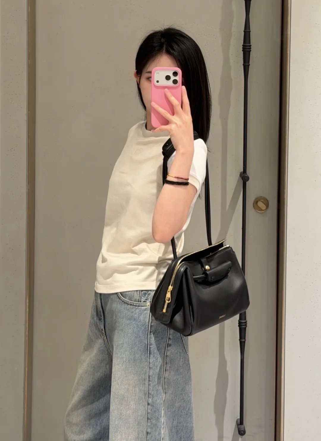 로에베 컬러 블록 래글런 반팔 티셔츠 상세 이미지 4