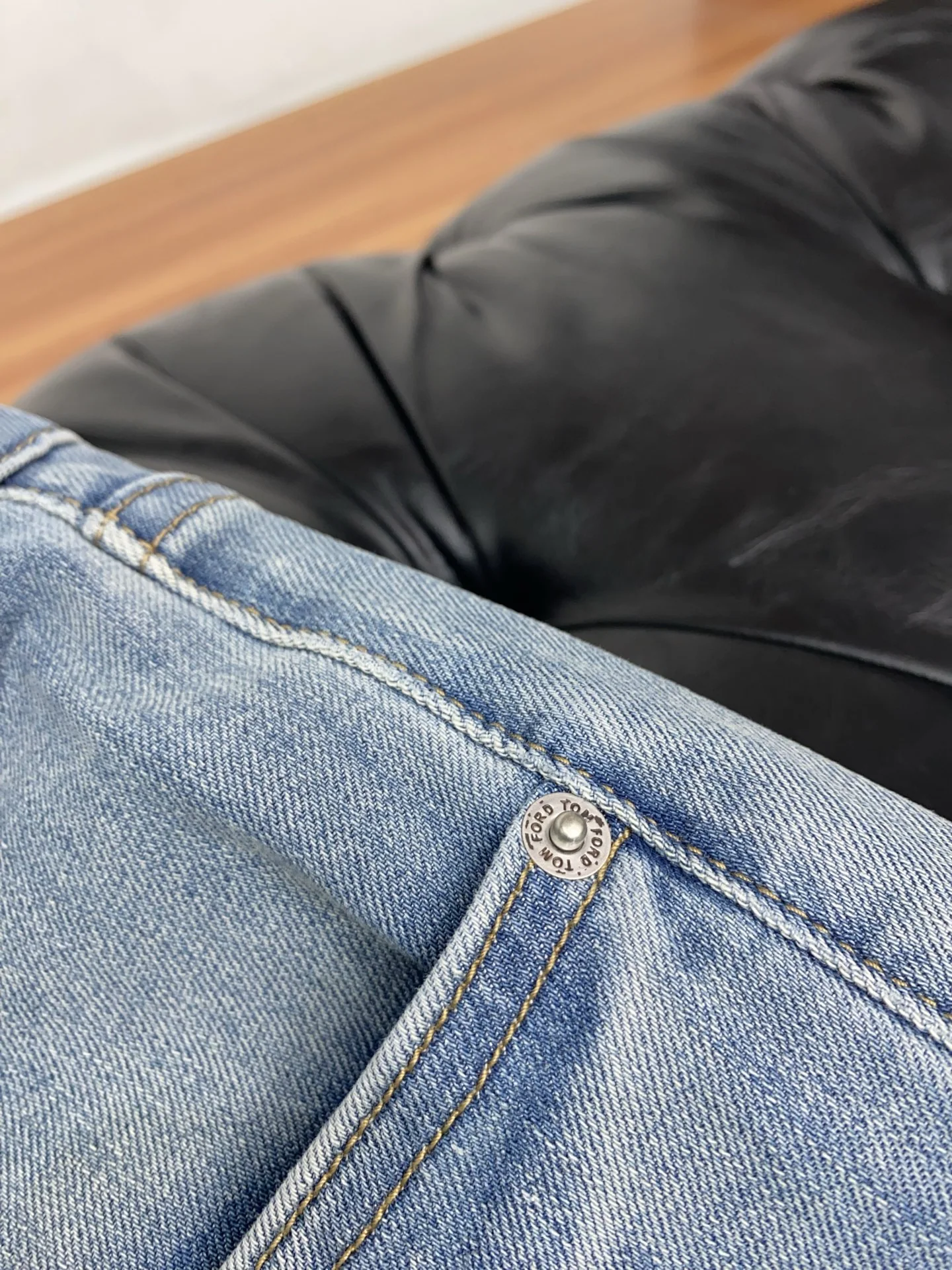 톰포드 남성 데님 바지 상세 이미지 10