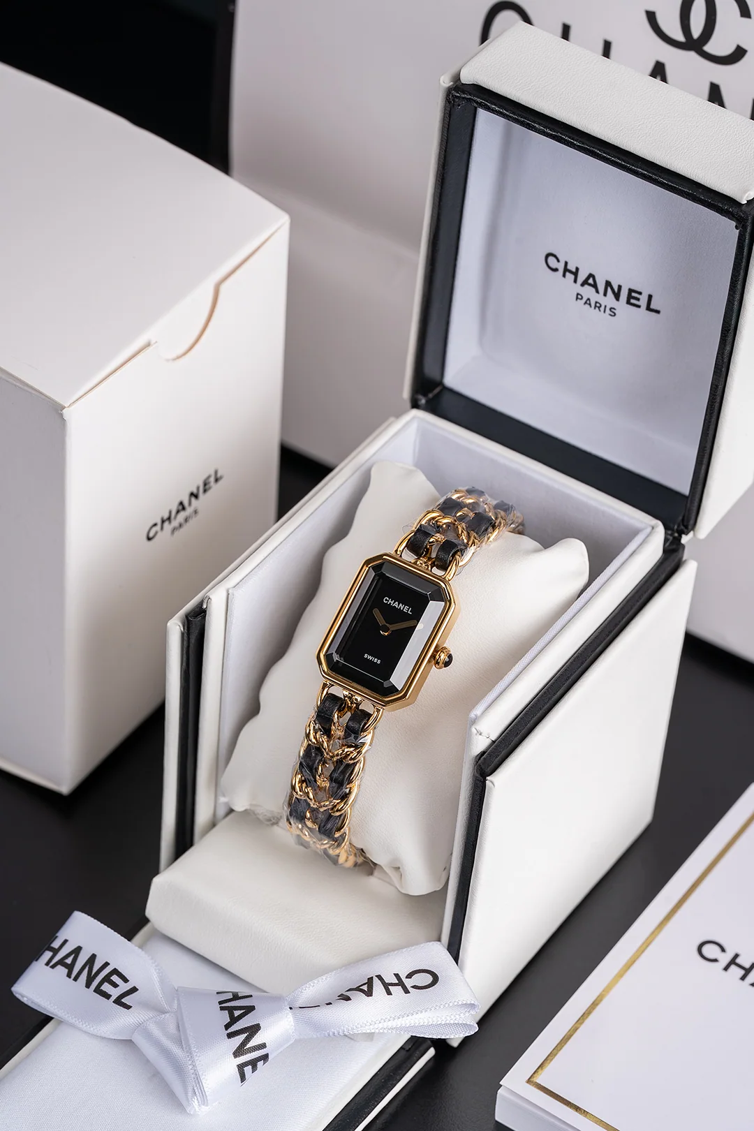 샤넬 프리미에르 락 블랙 골드 체인 BV 공장 여성 시계 레플리카 44745 Chanel 상세 이미지 4