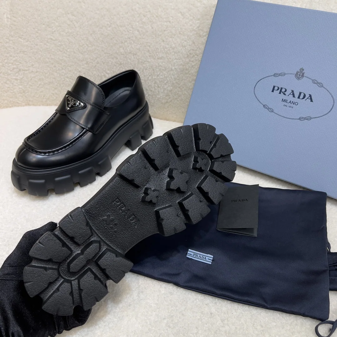 프라다 플랫폼 솔 소가죽 로퍼 상세 이미지 9
